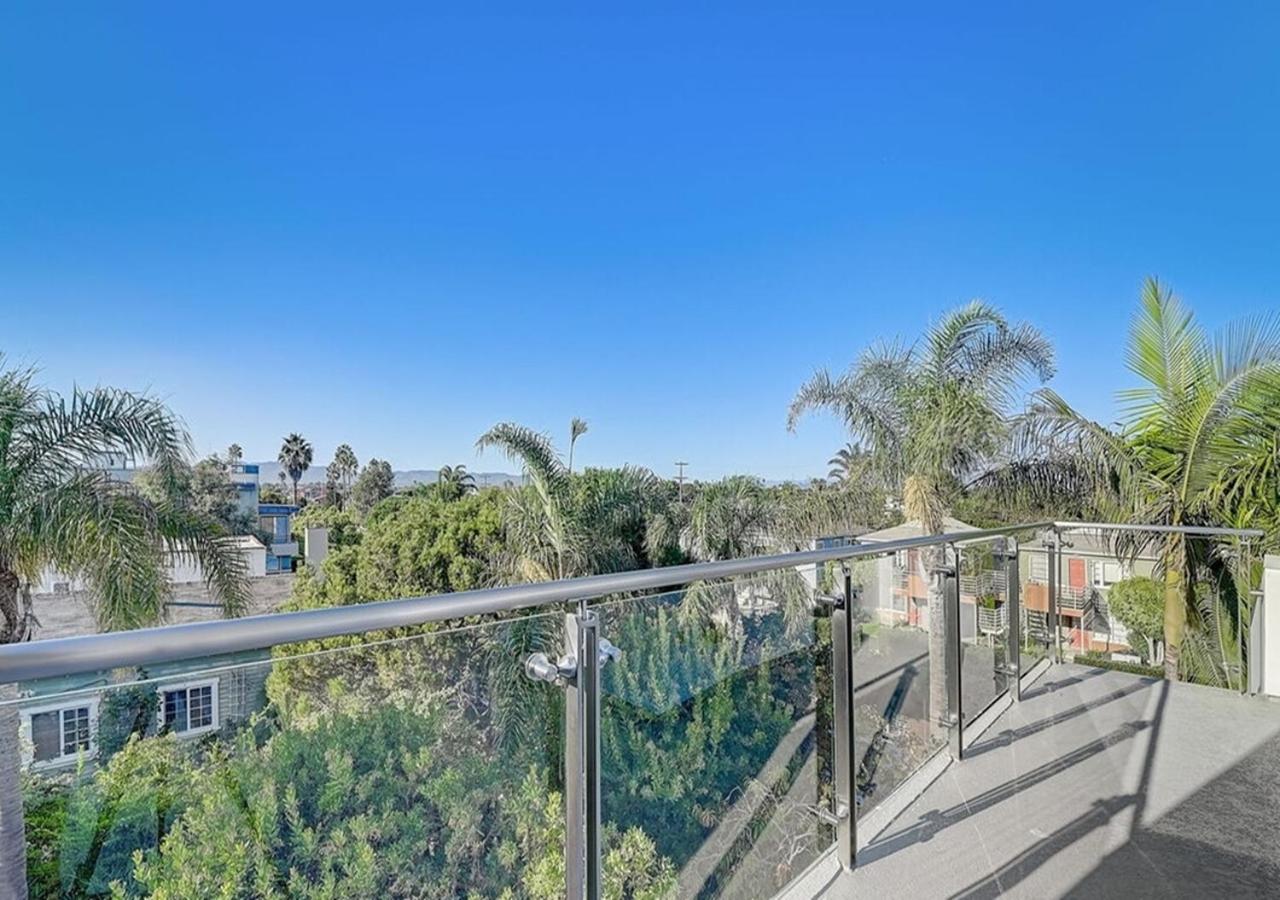 Apartment Gorgeous Three Bedroom Versatile *