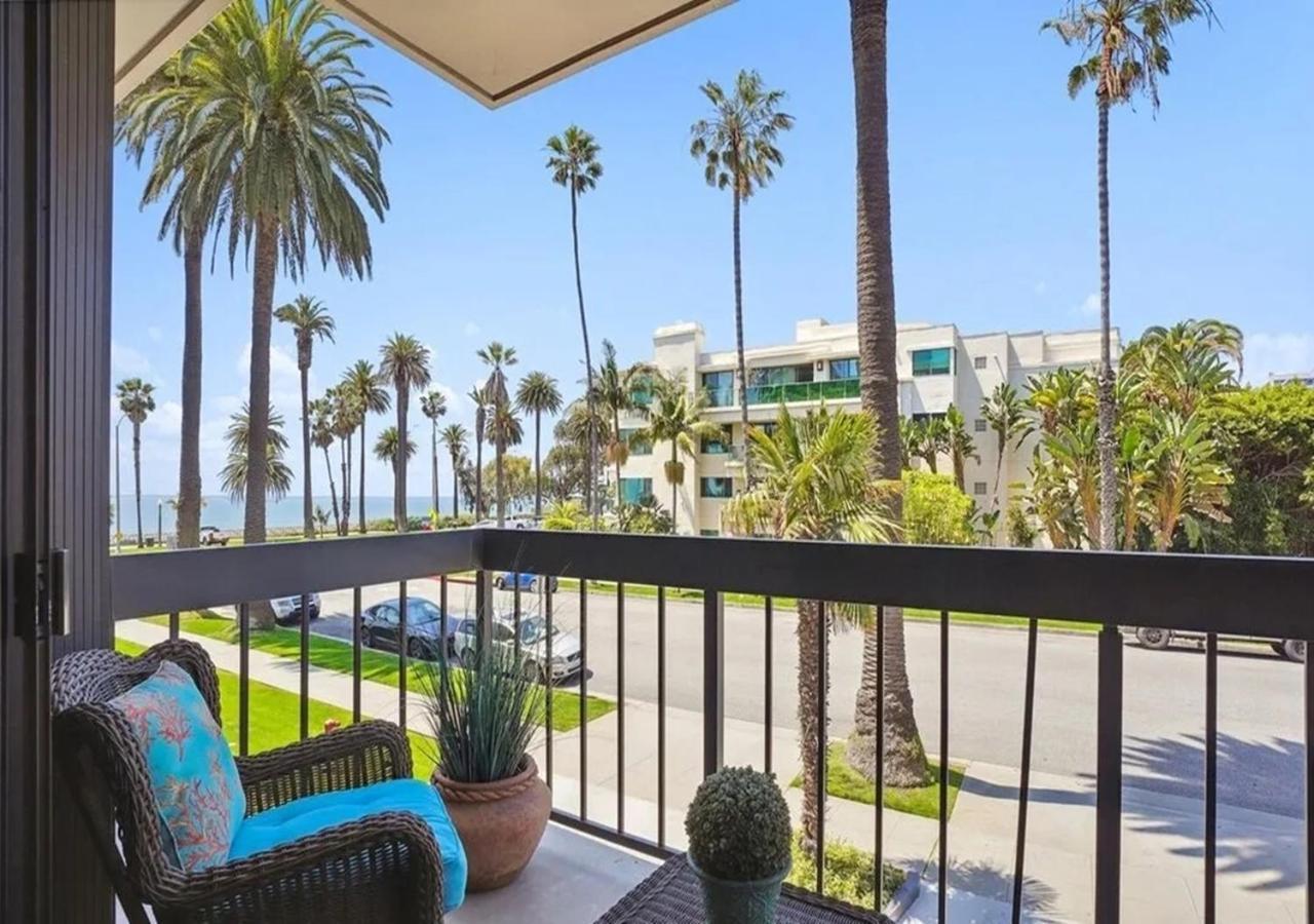 Apartment Three Bedroom With Dramatic Sunsets And Ocean Views