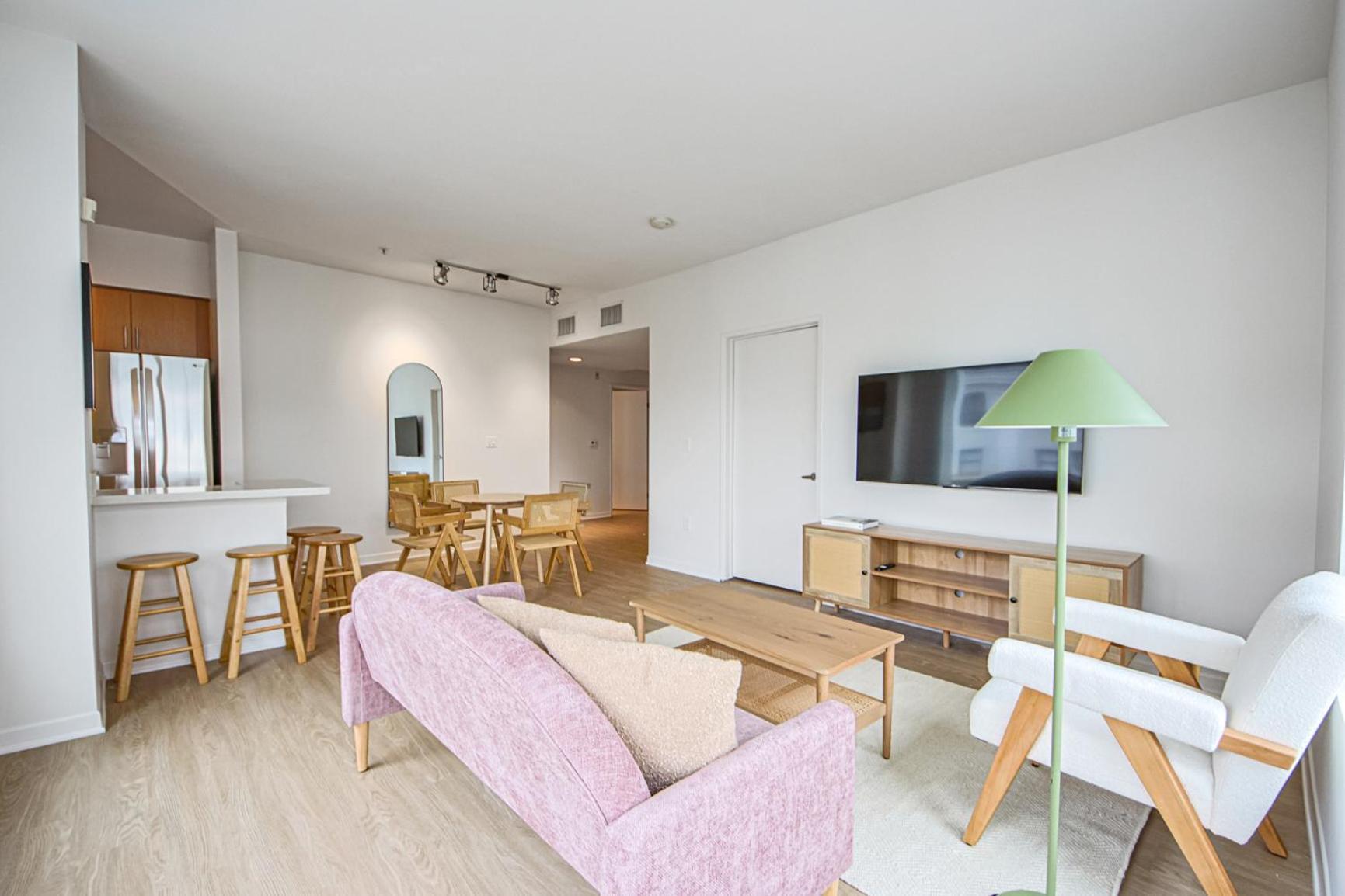 Apartment Beachside Getaway 2 Bed 2 Baths *
