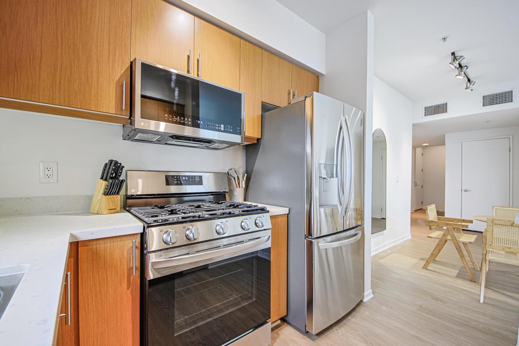 Beachside Getaway 2 Bed 2 Baths Apartment