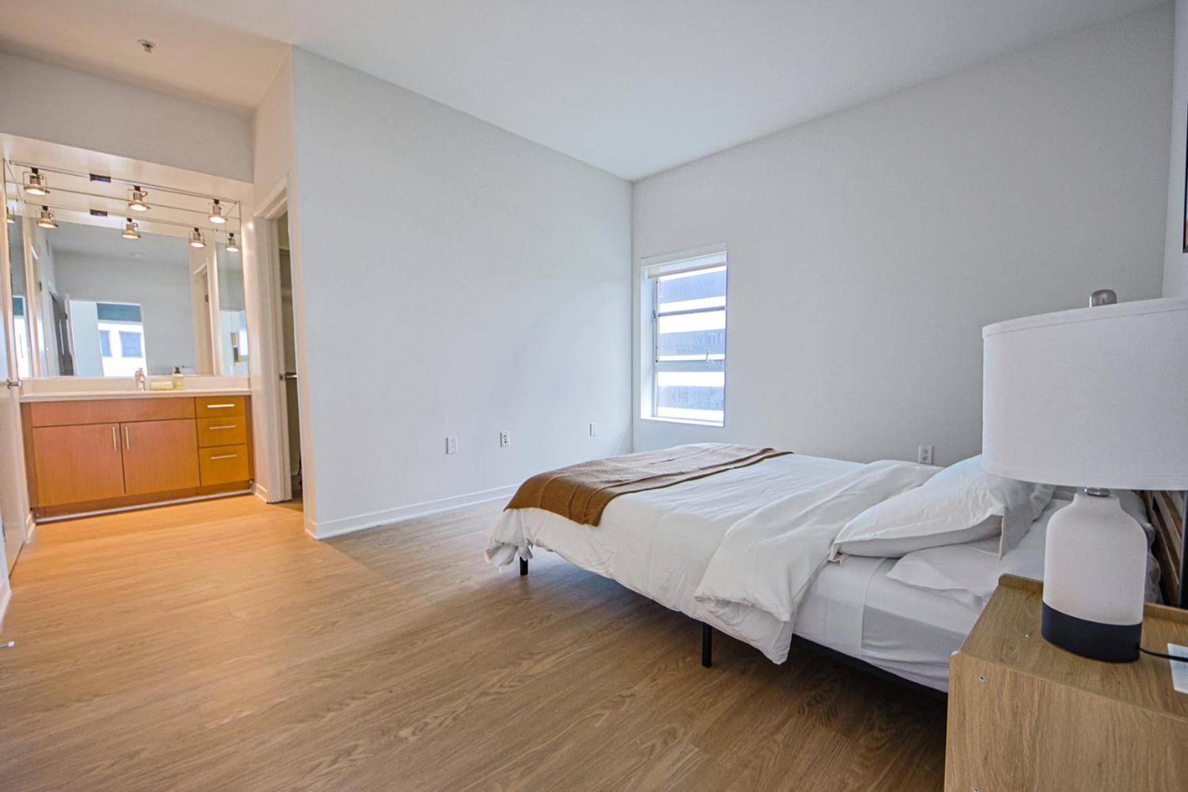 Beachside Getaway 2 Bed 2 Baths Apartment Los Angeles