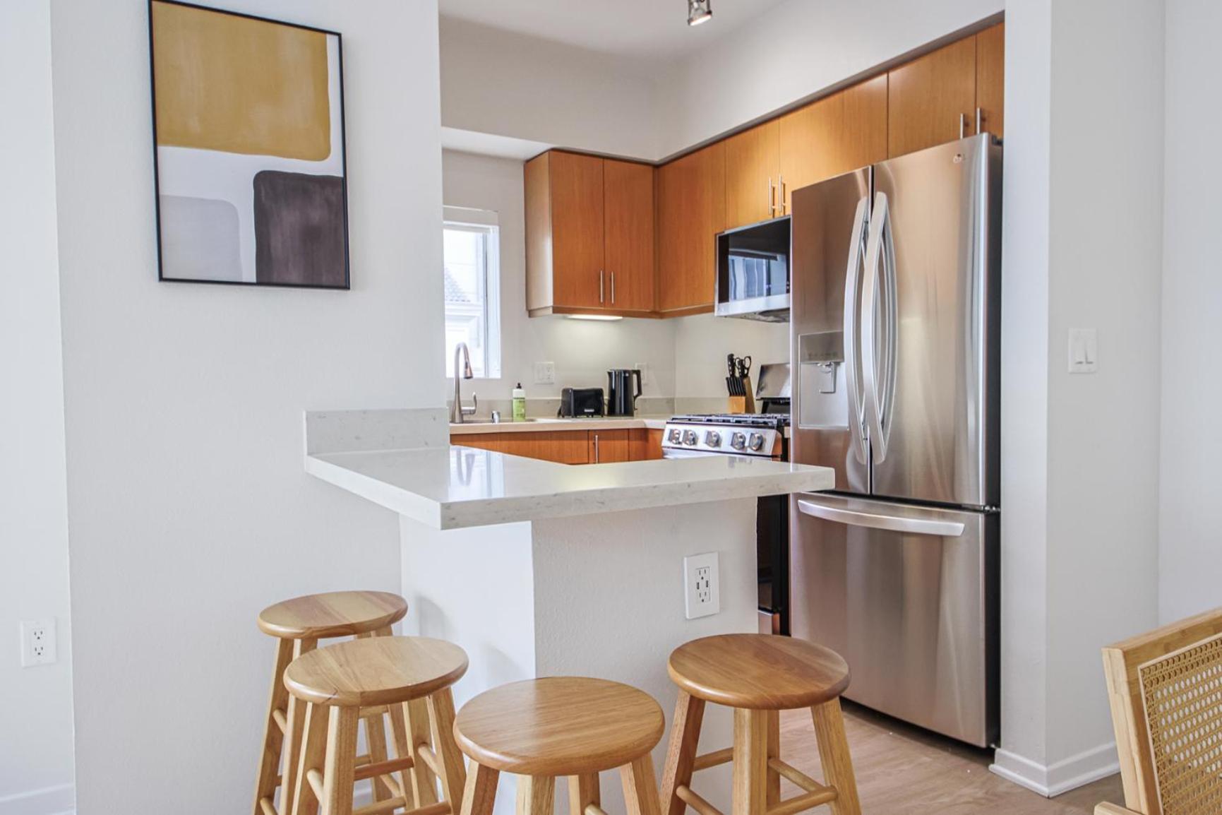 Beachside Getaway 2 Bed 2 Baths Apartment Los Angeles