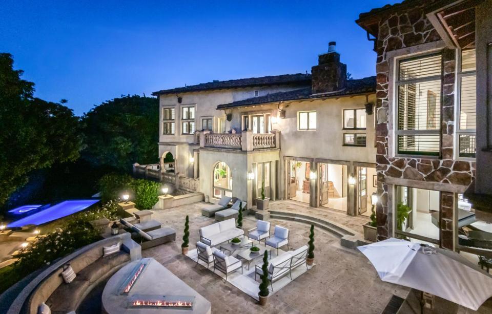 Carolwood Estate *