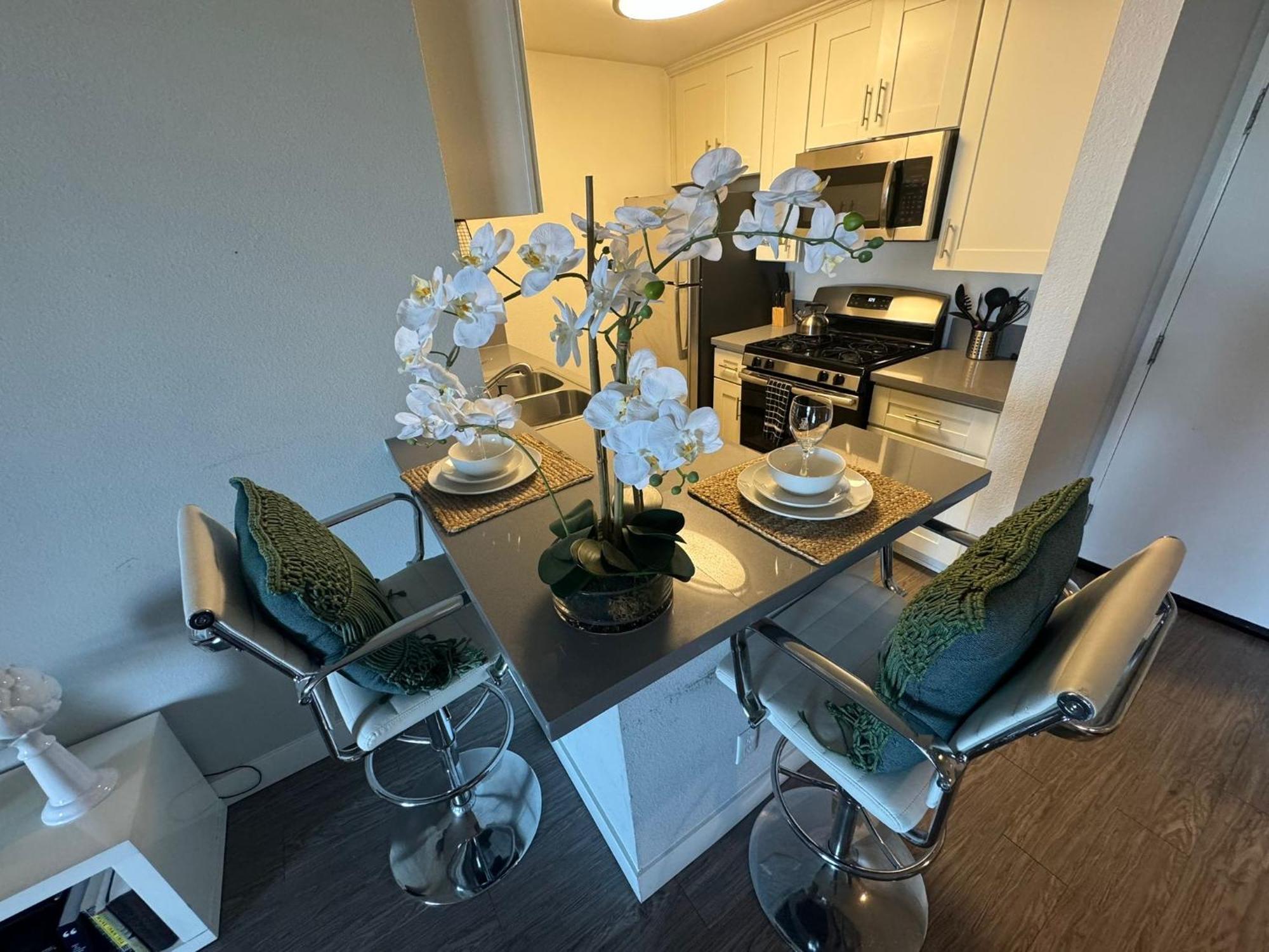 Apartment Incredible Two Bedroom Hollywood Free Parking *