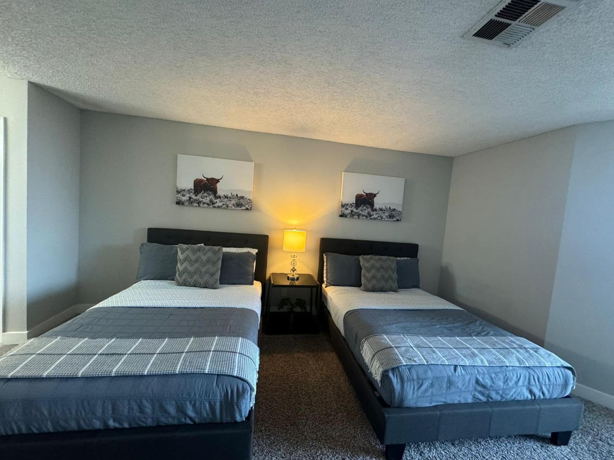Apartment Incredible Two Bedroom Hollywood Free Parking Los Angeles