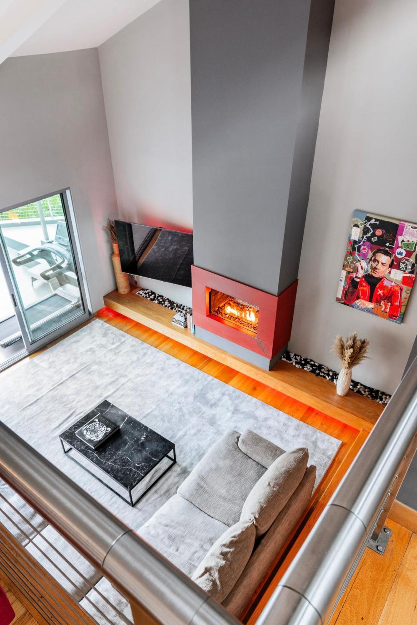 Holiday home 6mil 5br Sunset Strip Jetliner Oasis
