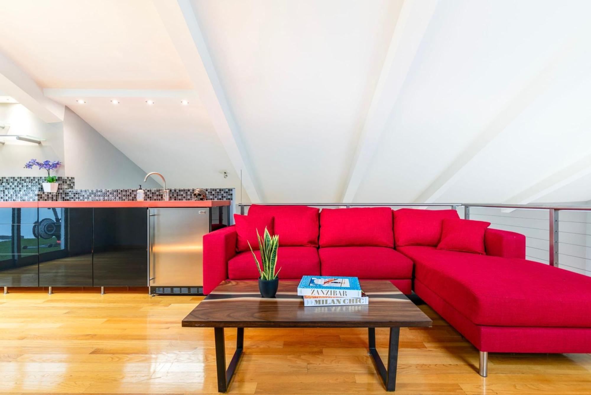 6mil 5br Sunset Strip Jetliner Oasis Los Angeles