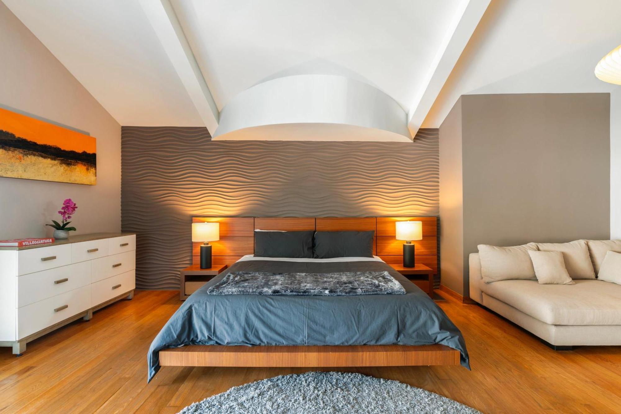 6mil 5br Sunset Strip Jetliner Oasis *