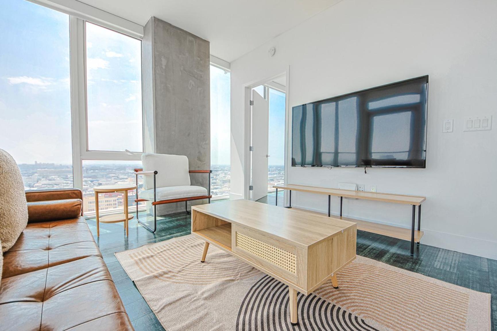 Elegant Urban Oasis 2br 2ba Apartment