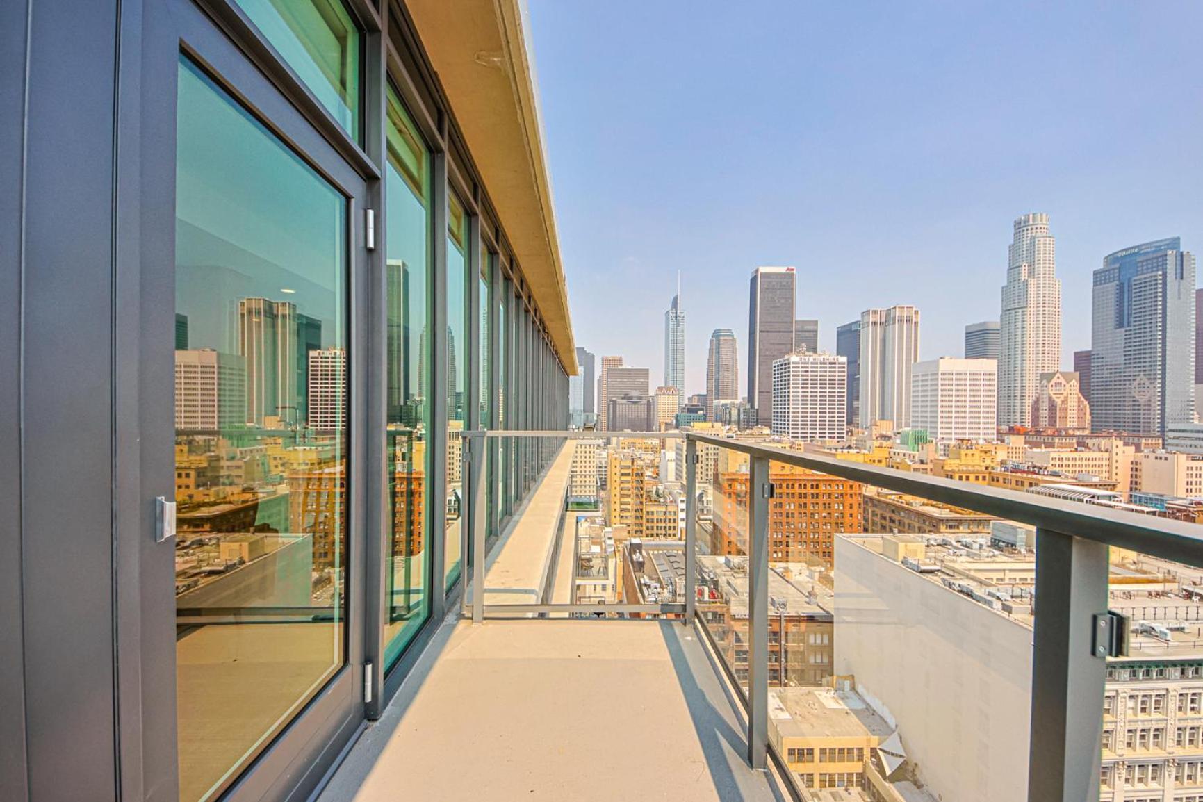 Elegant Urban Oasis 2br 2ba * Los Angeles
