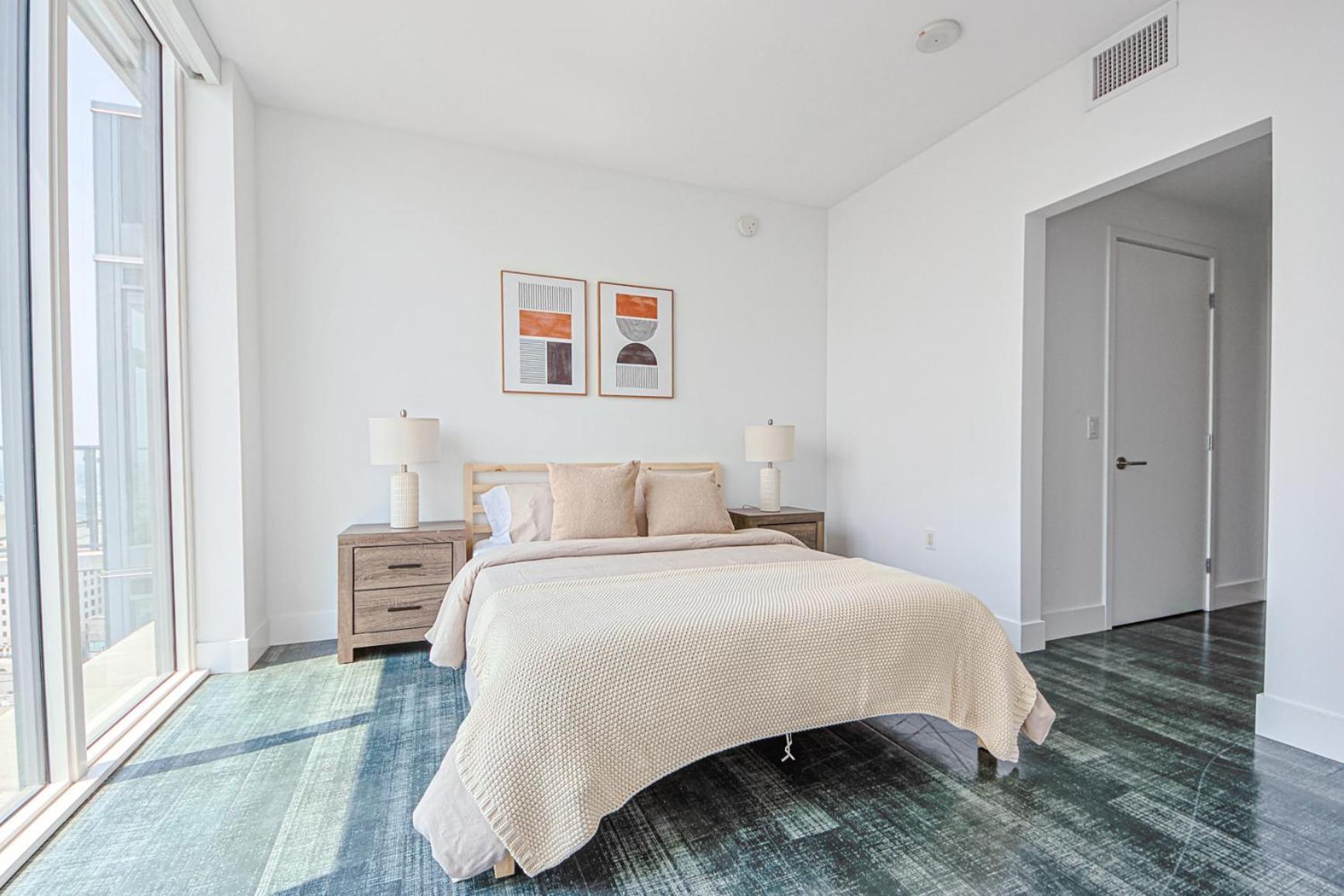 Elegant Urban Oasis 2br 2ba * Los Angeles