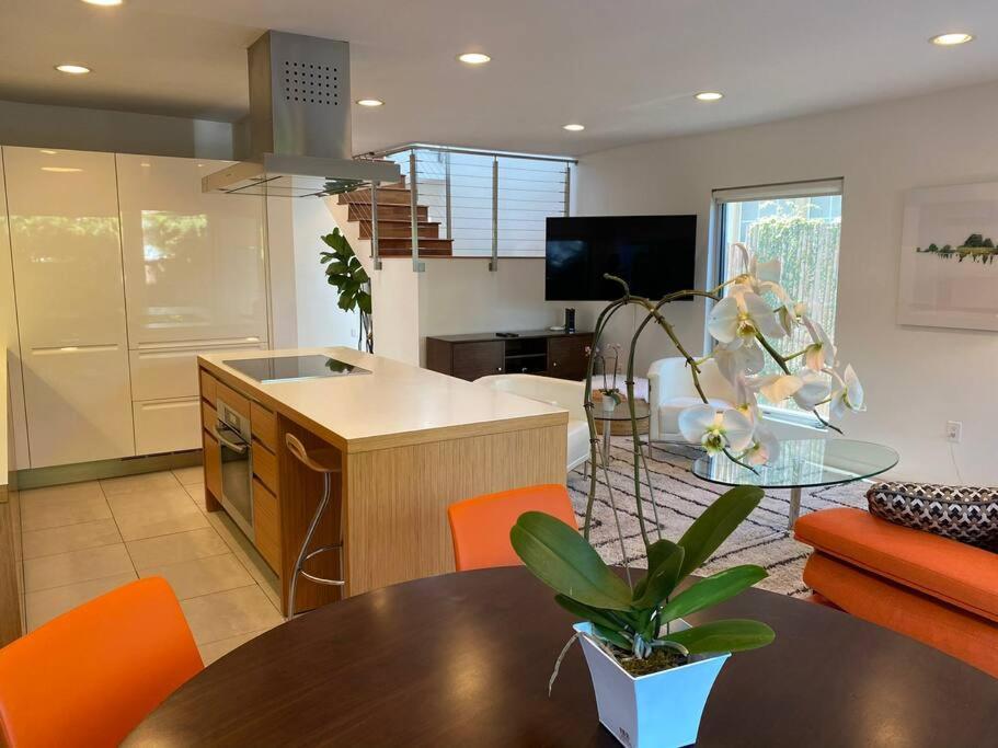 The Orange Blossom Venice Luxury 3 Bdrs 3 Bthrs Los Angeles
