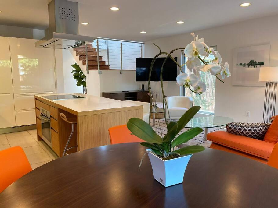 The Orange Blossom Venice Luxury 3 Bdrs 3 Bthrs Holiday home Los Angeles