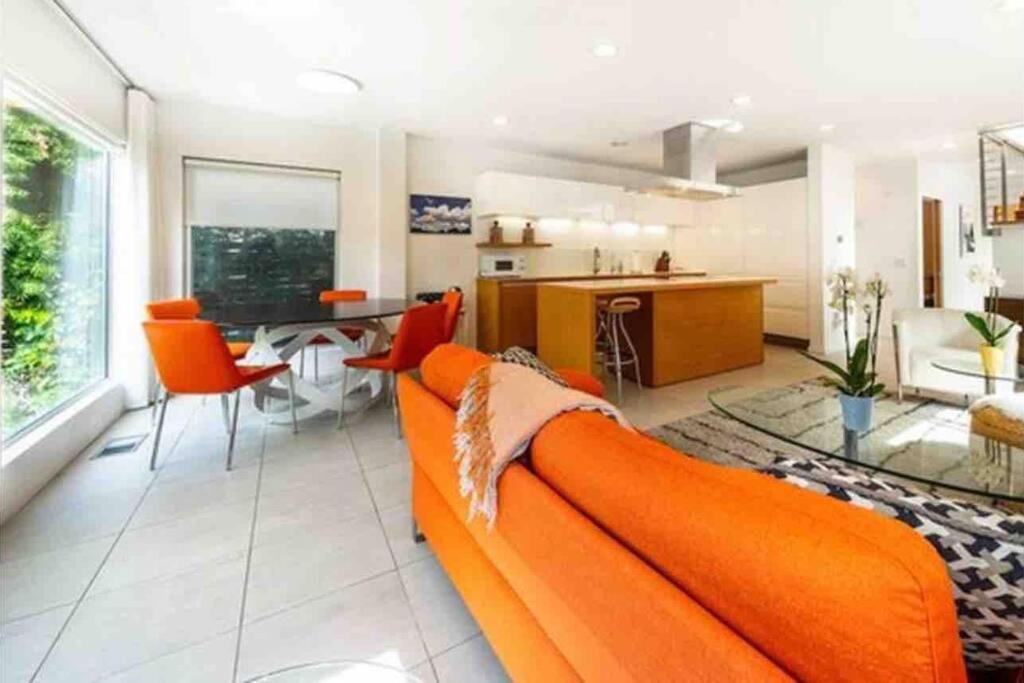 The Orange Blossom Venice Luxury 3 Bdrs 3 Bthrs Holiday home Los Angeles