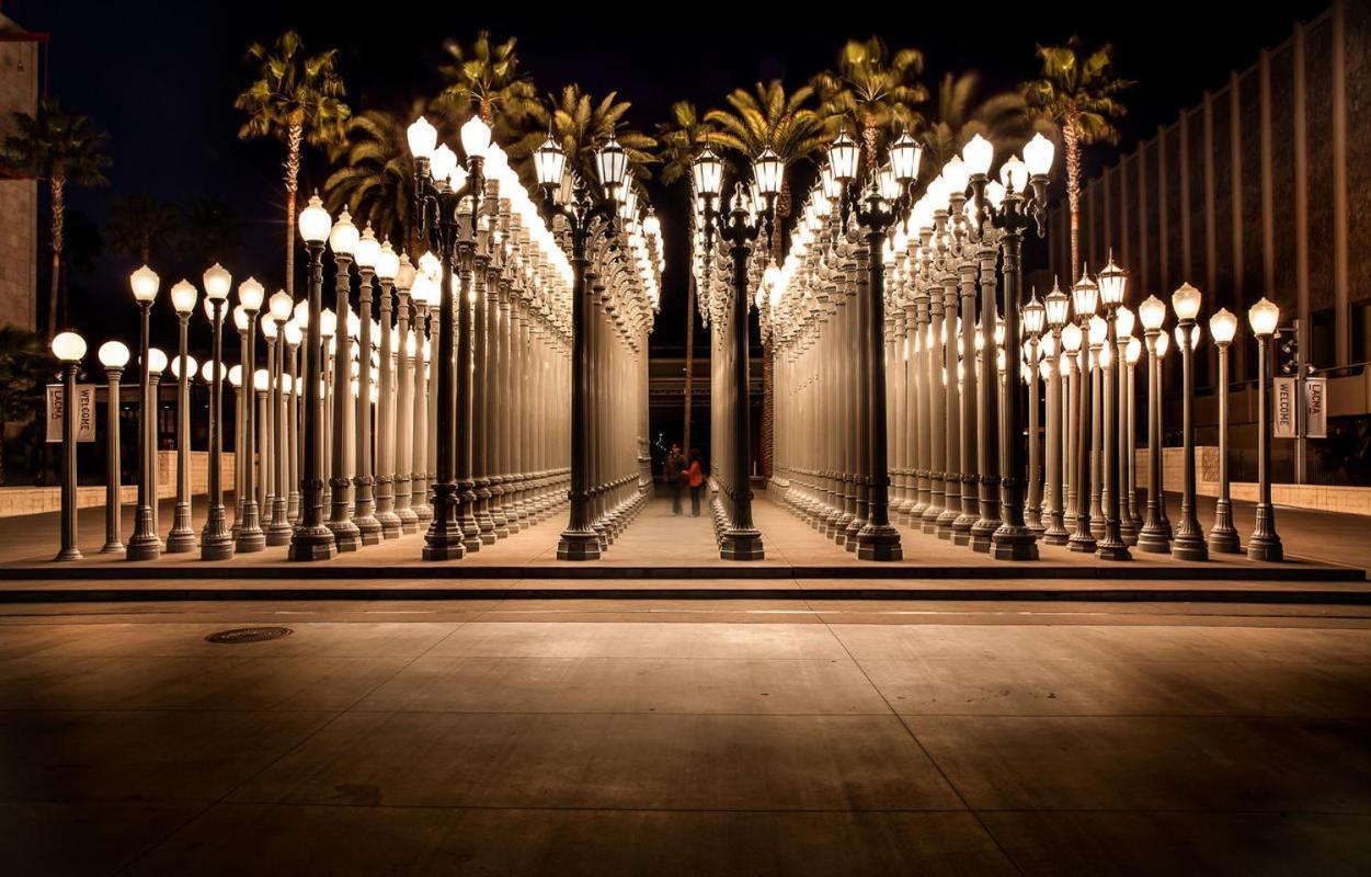 Cozy 2bdr - Entertainment, Sports, Restaurants And More! * Los Angeles