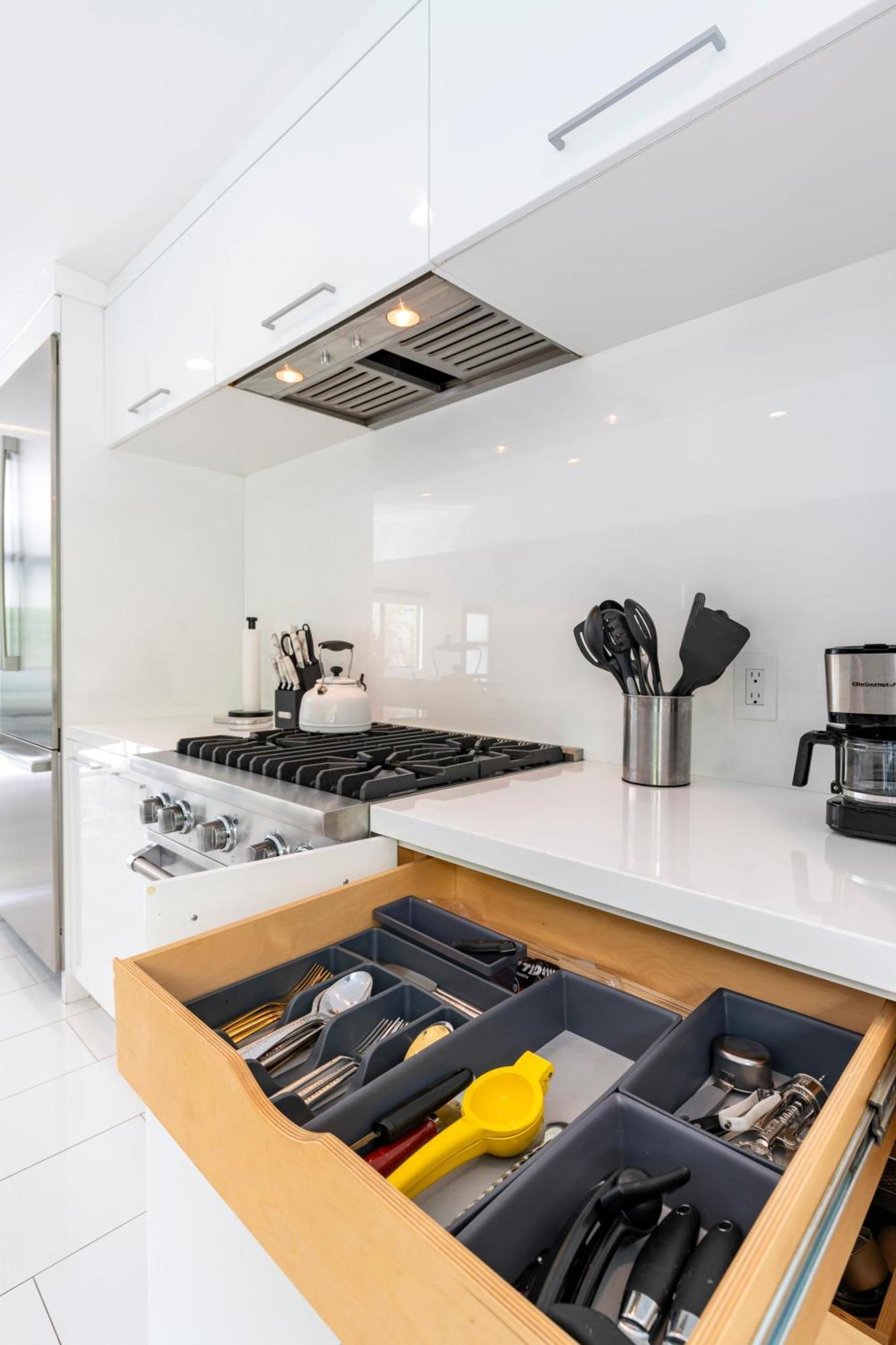 3m Hollywood Modern Oasis Los Angeles