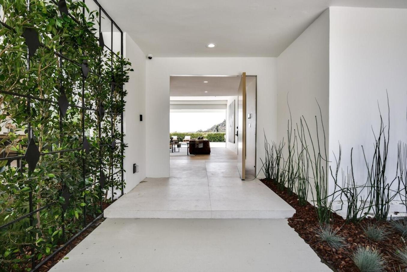 Villa Vista Modern