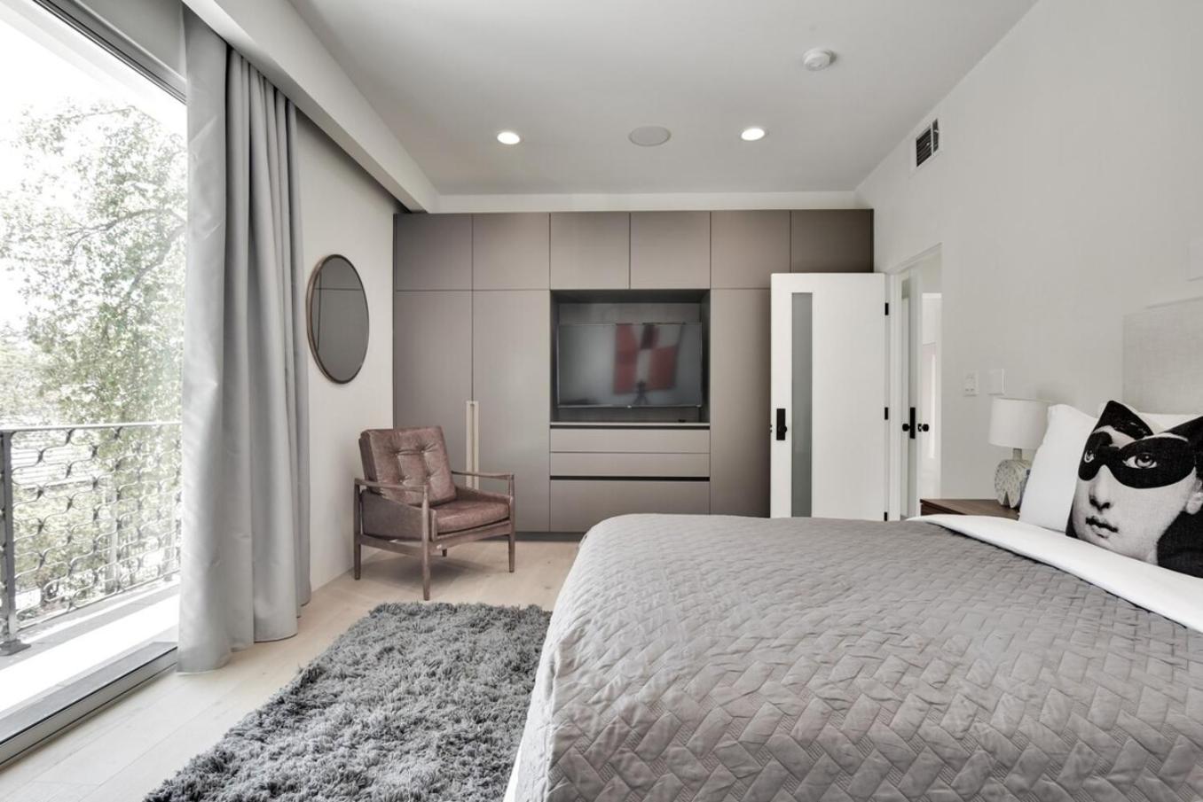 Villa Vista Modern