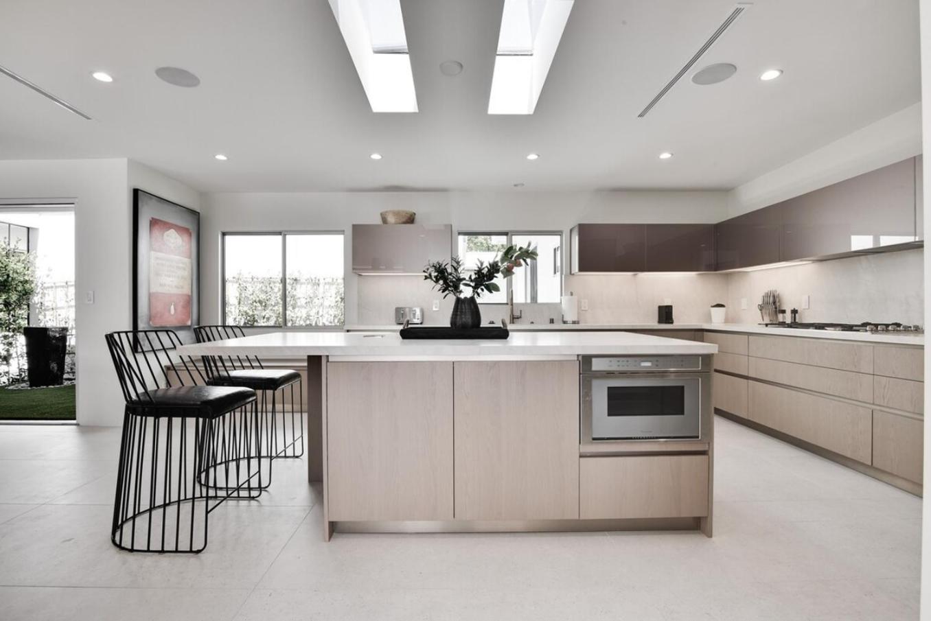 Villa Vista Modern