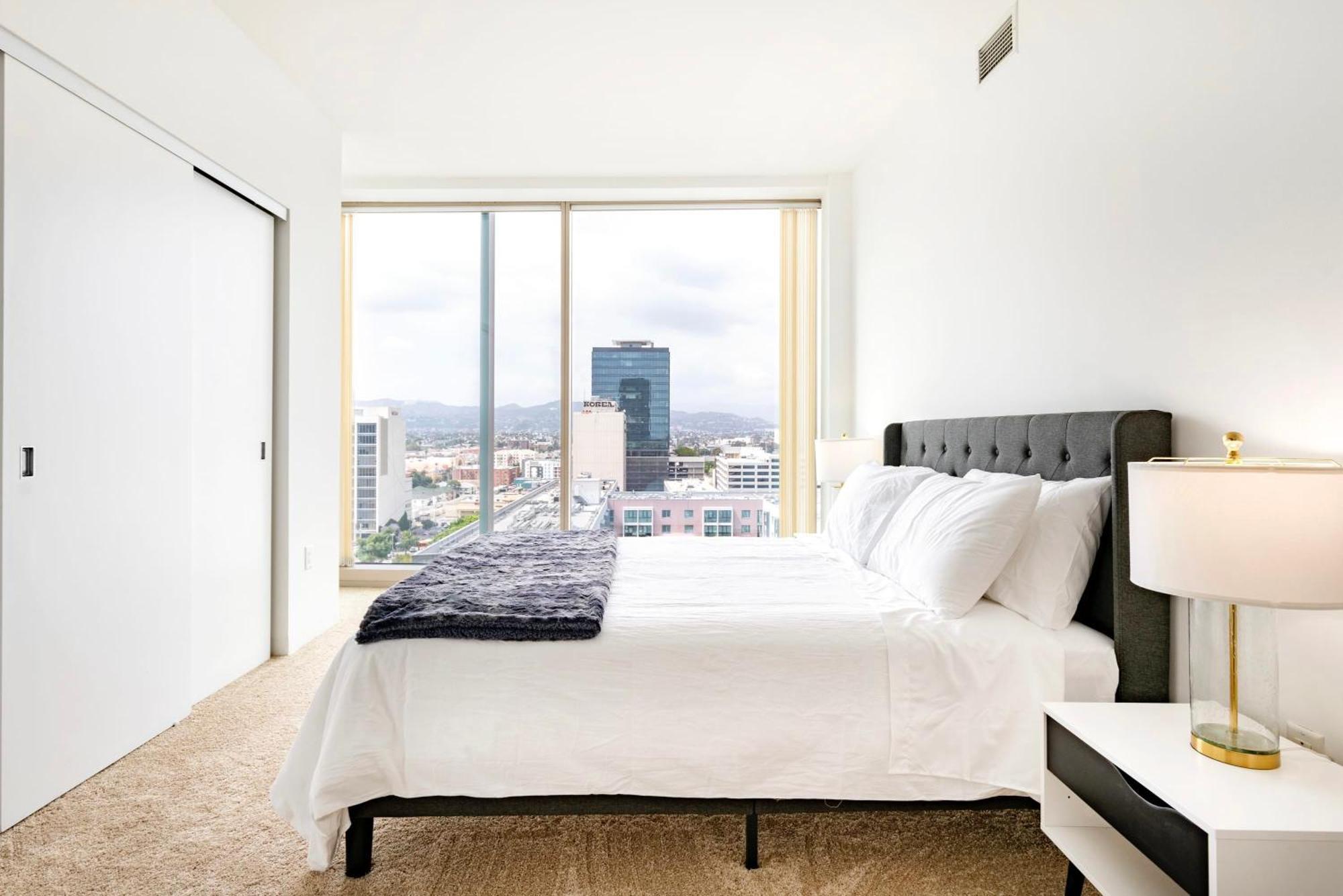 2br Luxury Highrise Retreat Vt Apartment