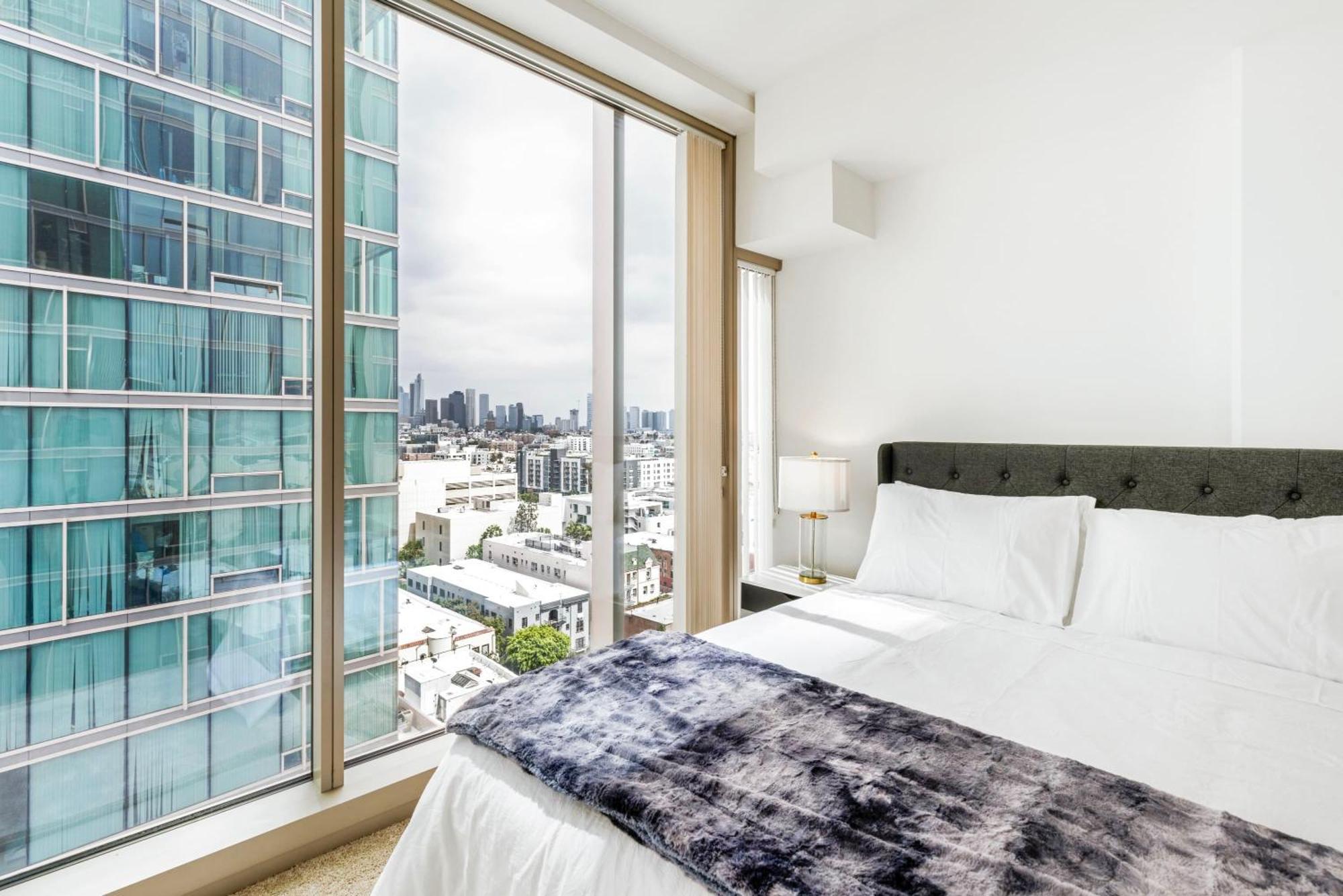 2br Luxury Highrise Retreat Vt Apartment Los Angeles