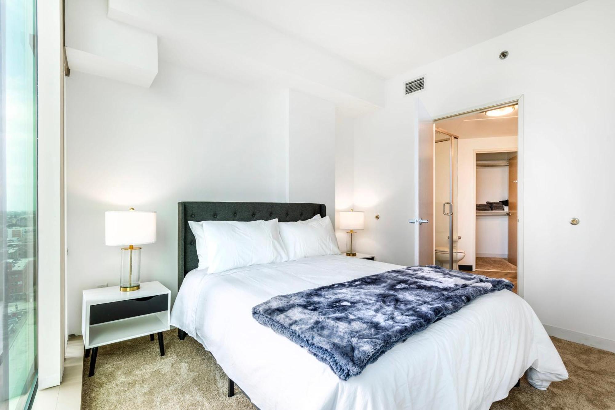 Apartment 2br Luxury Highrise Retreat Vt *