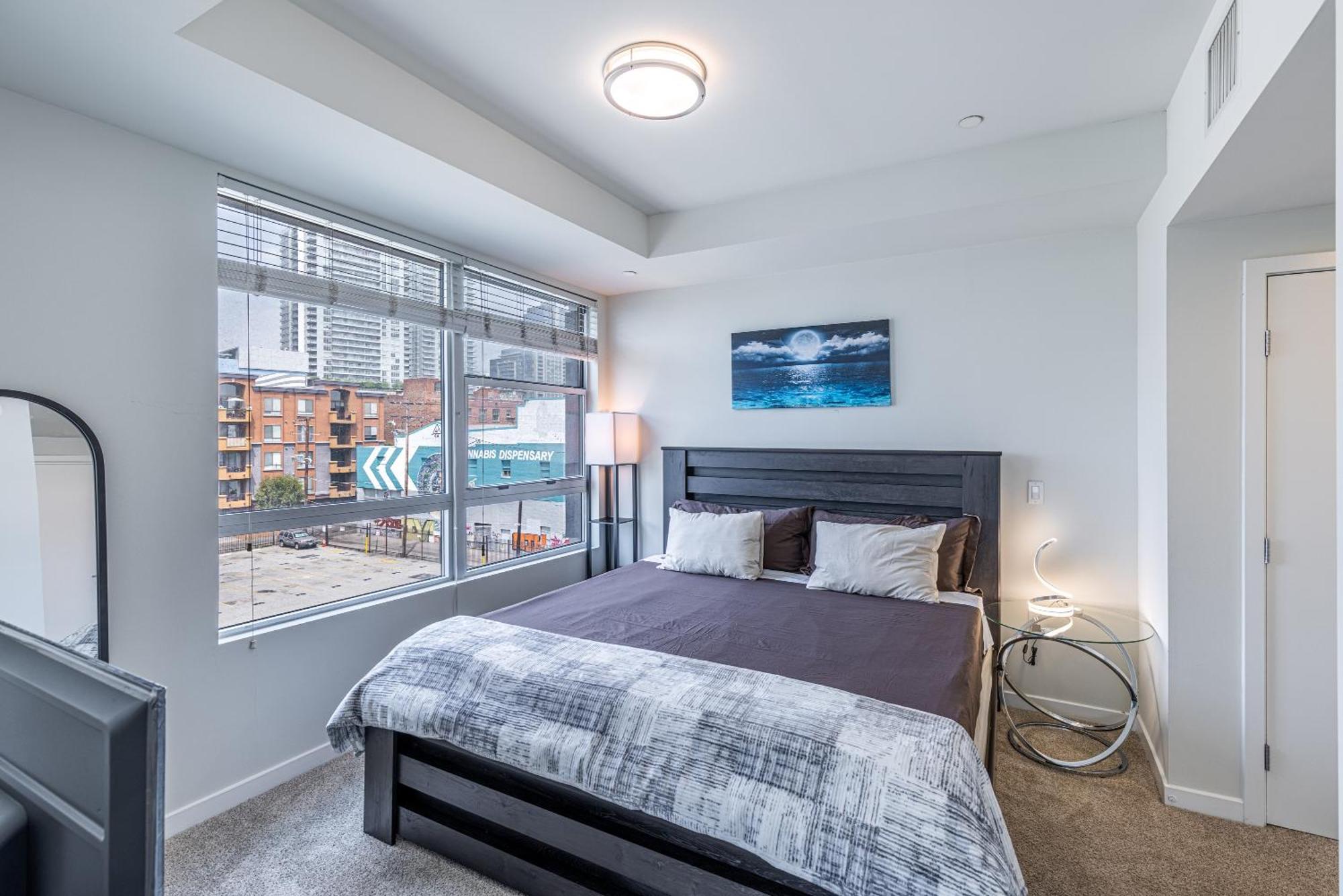 Apartment 2 Bed 2 Bath X Street La Live, Convention Center, Microsoft Theater Los Angeles