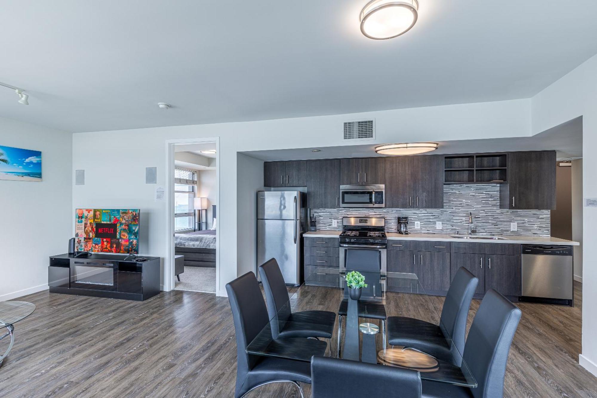 2 Bed 2 Bath X Street La Live, Convention Center, Microsoft Theater * Los Angeles
