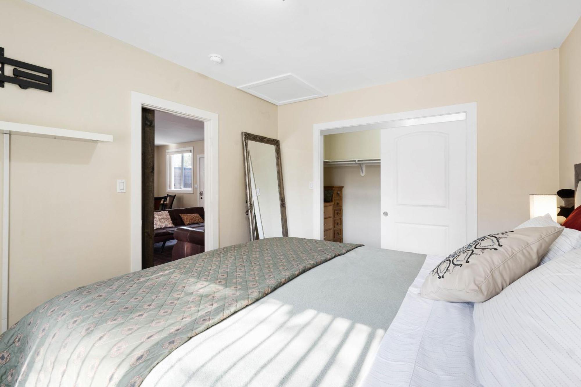 1 Bd In La Perfect For Long Term * Los Angeles