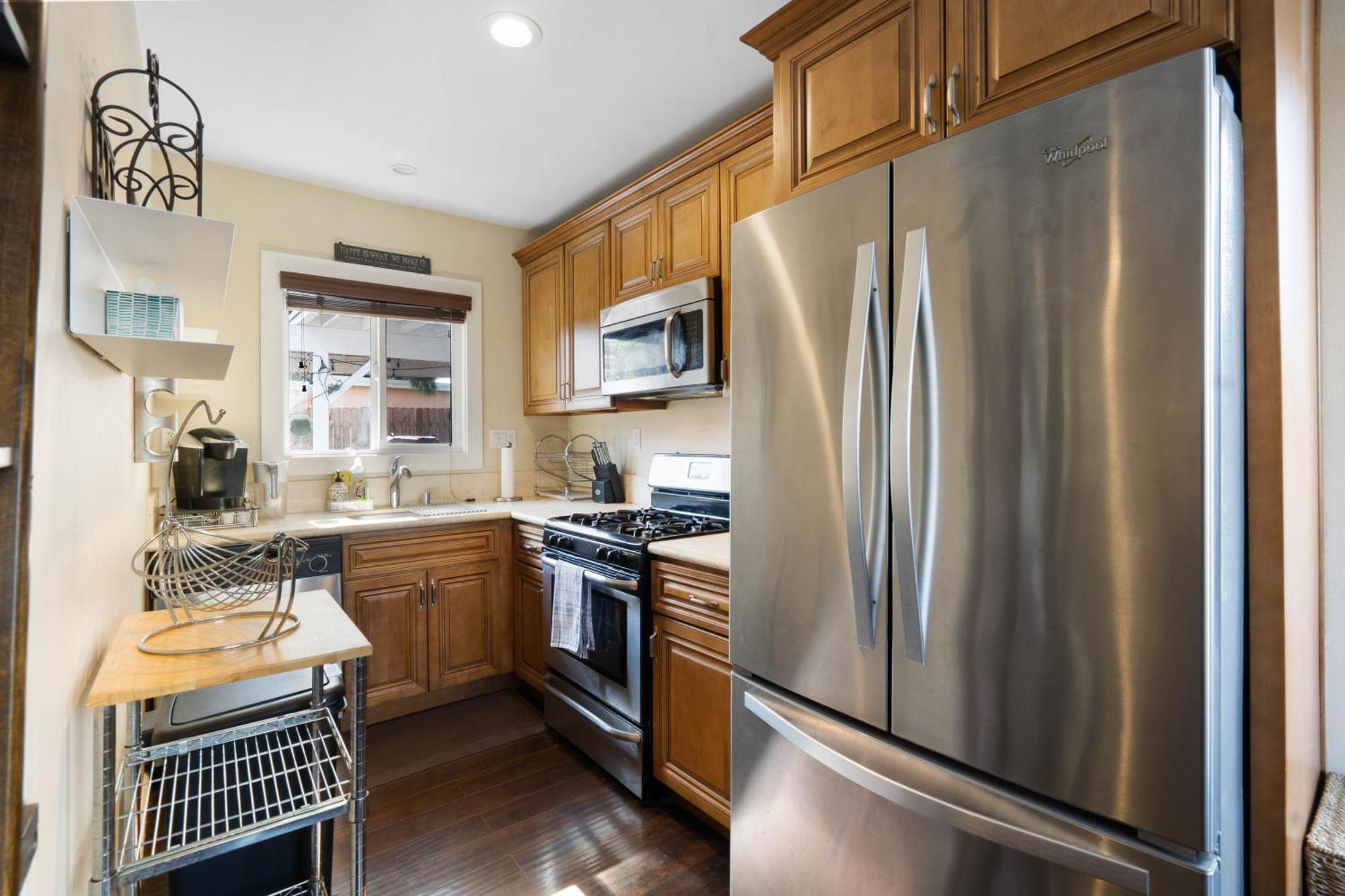 1 Bd In La Perfect For Long Term Holiday home *
