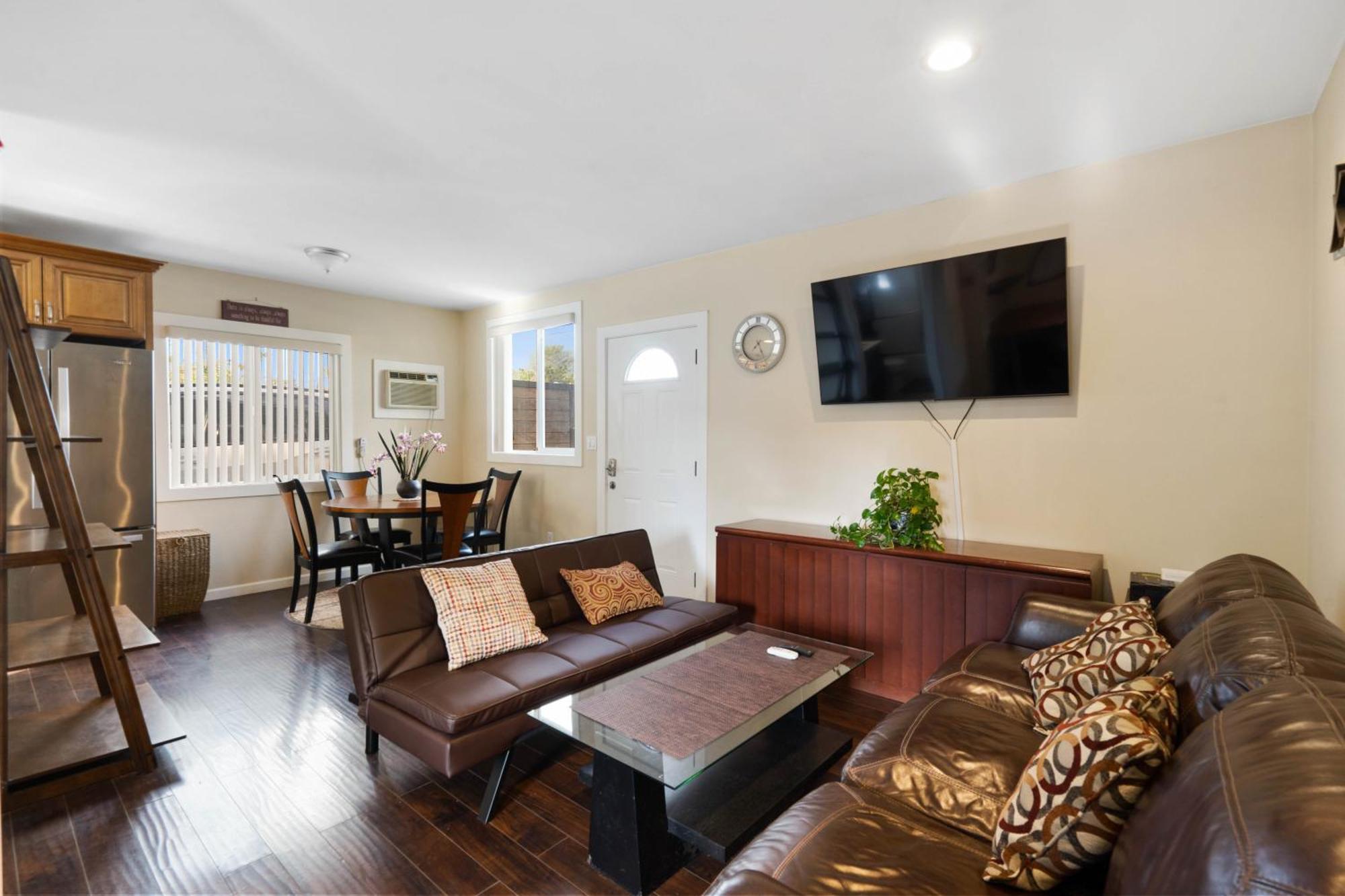 1 Bd In La Perfect For Long Term * Los Angeles