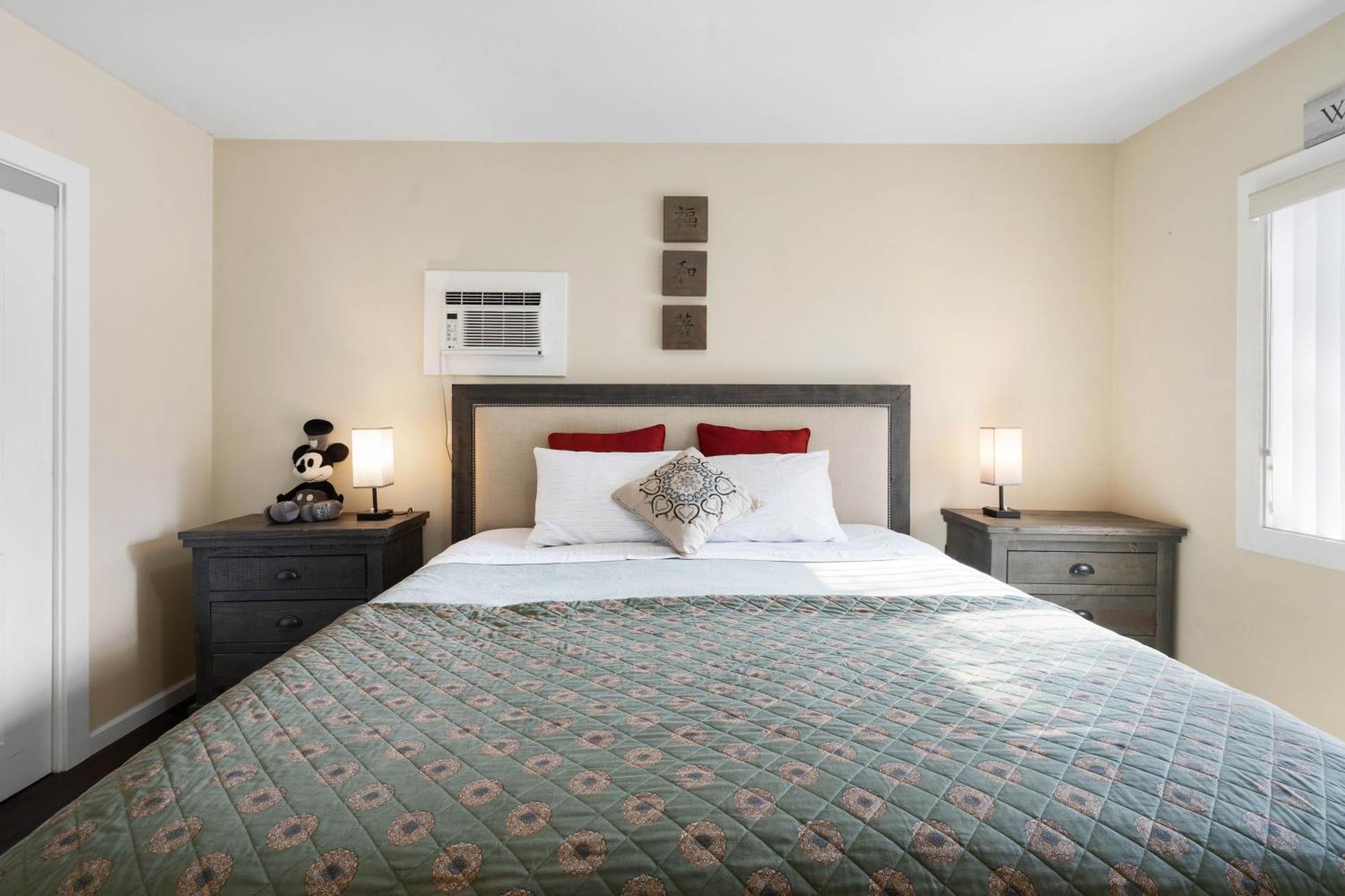 1 Bd In La Perfect For Long Term Los Angeles