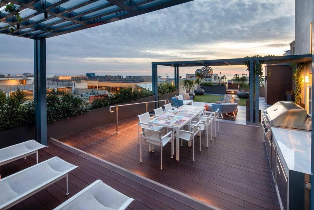 The Garnet - Full Ocean View 2br W Private Rooftop Los Angeles