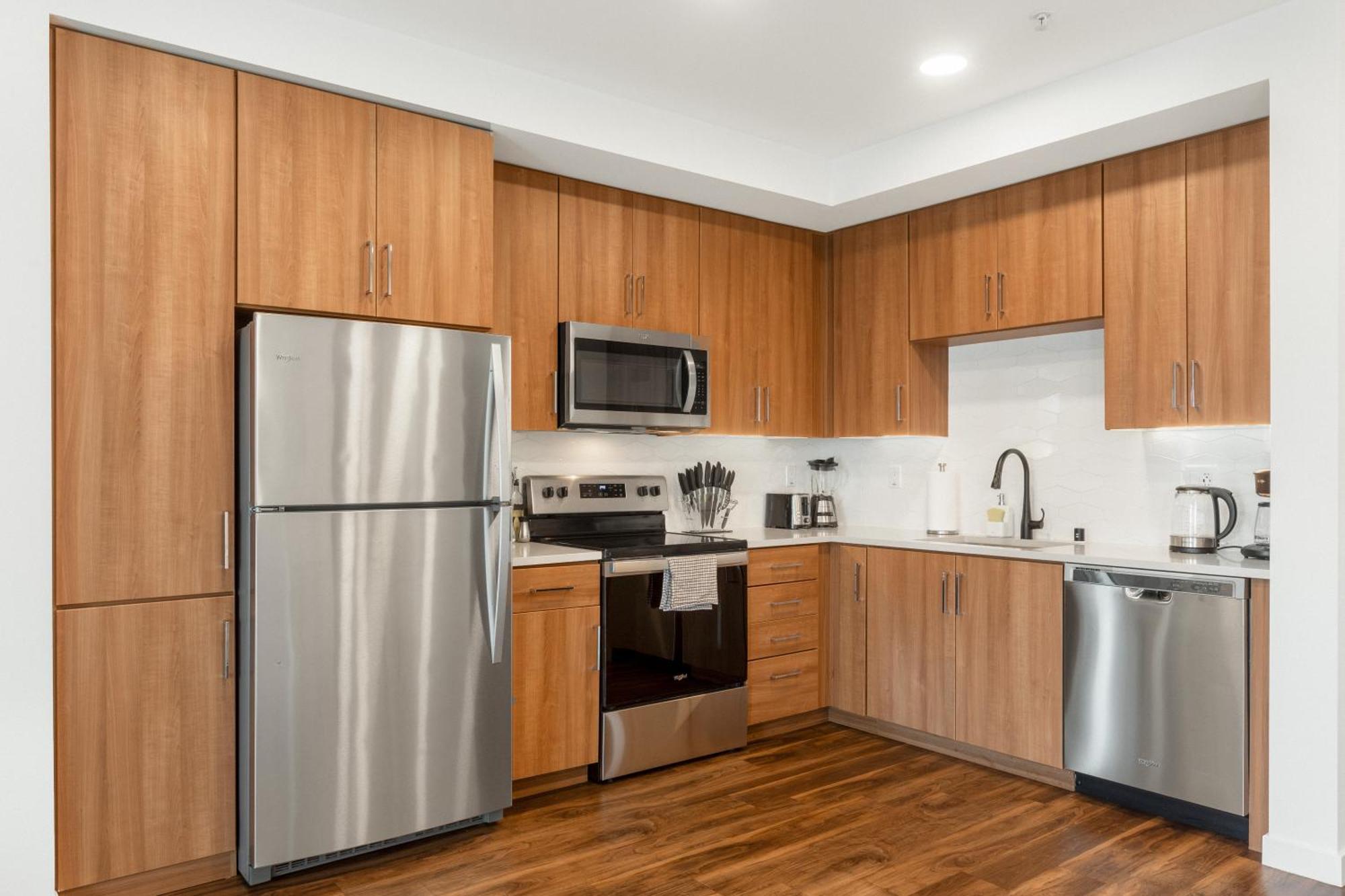 Beautiful 1br In Hollywood W Pool And Parking Apartment *