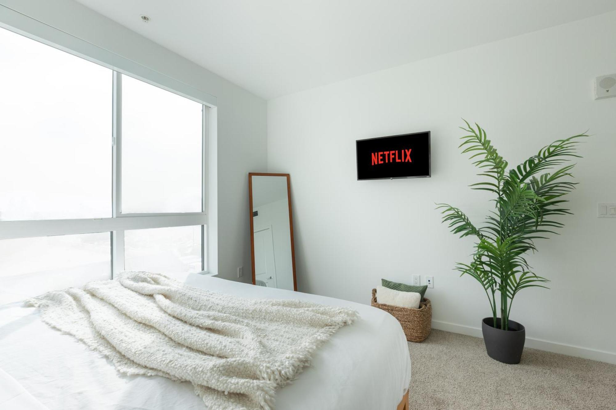 Beautiful 1br In Hollywood W Pool And Parking