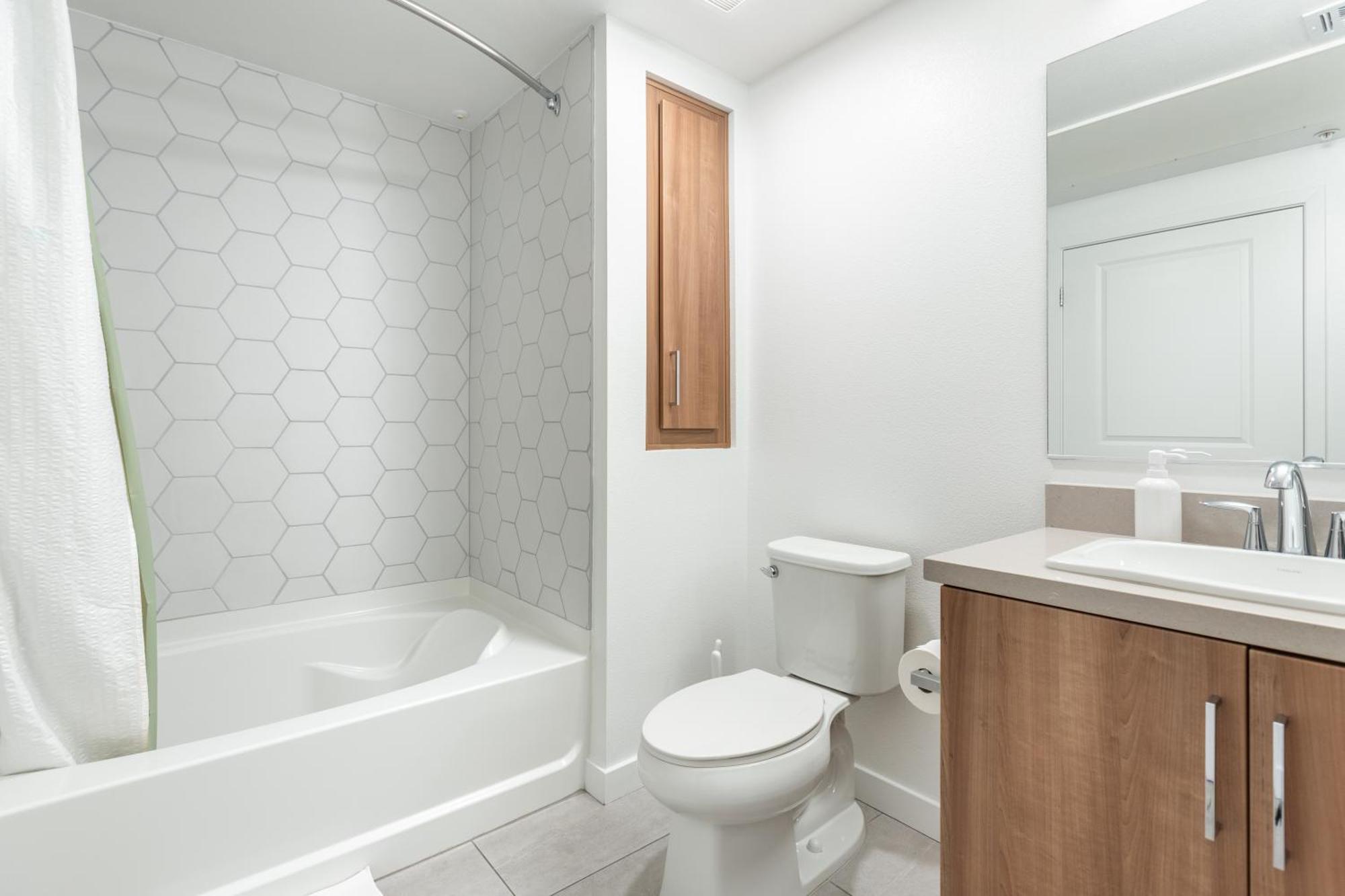 Apartment Beautiful 1br In Hollywood W Pool And Parking