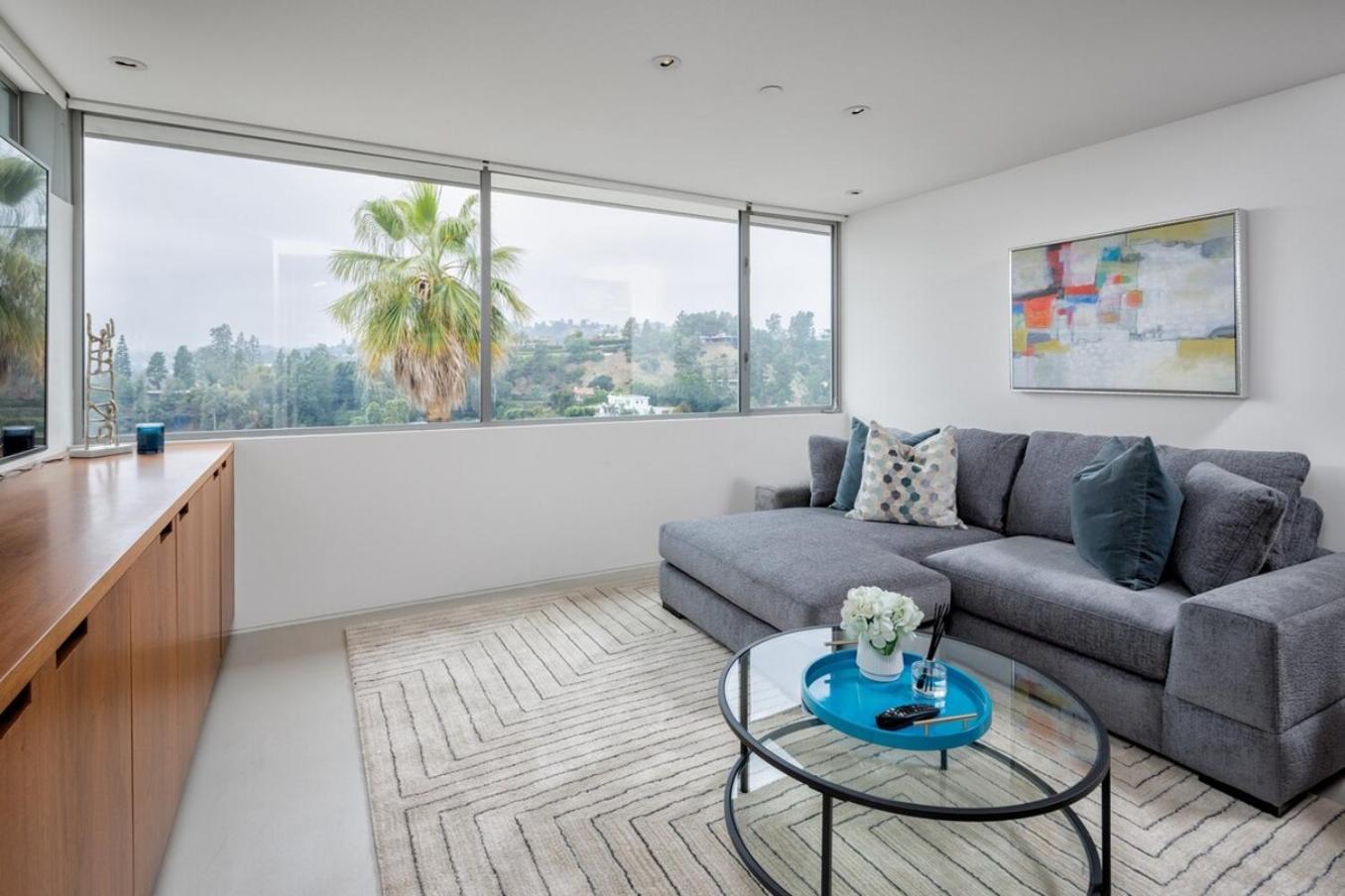 Villa Vue Modern