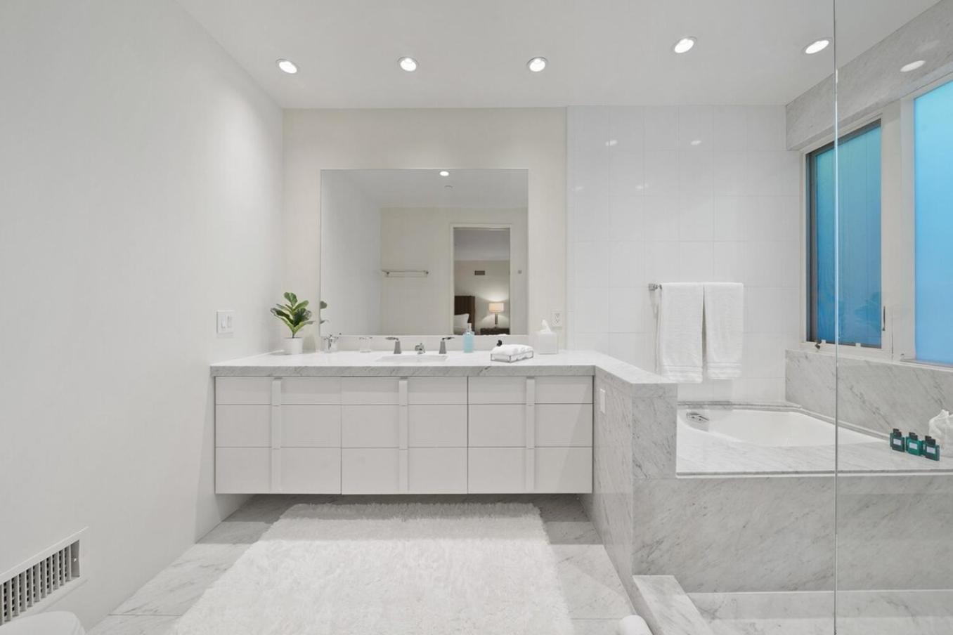 Modern Muse * Los Angeles