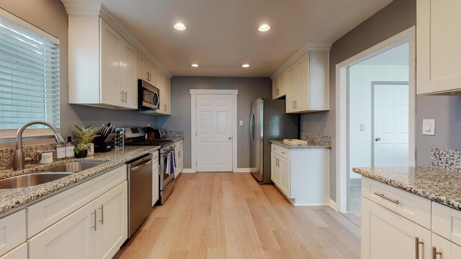 Stunning 3br Prime La Area Near Beach * Los Angeles