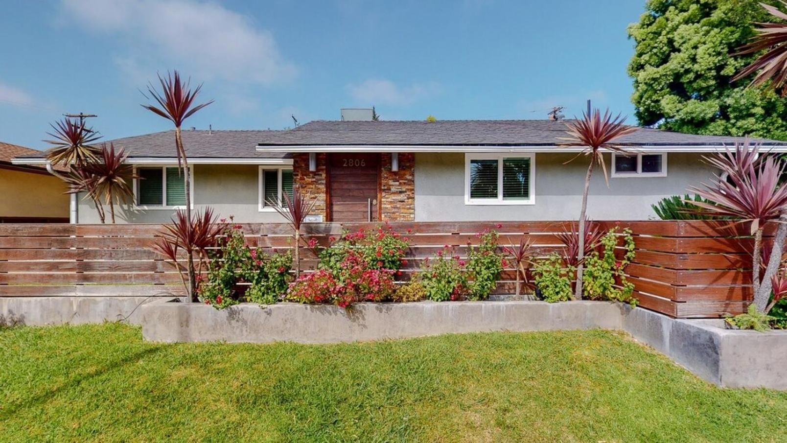 Stunning 3br Prime La Area Near Beach Holiday home