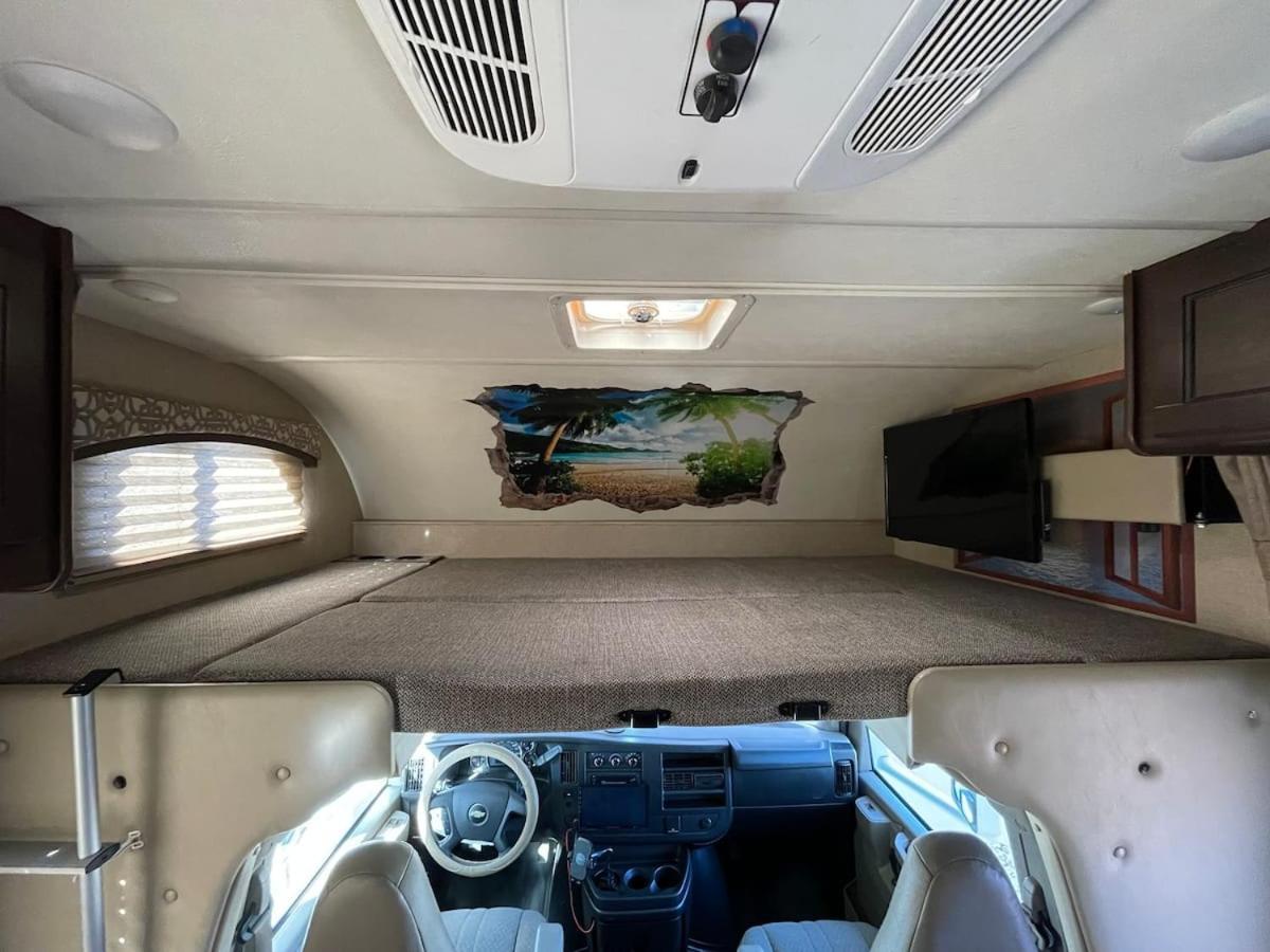 Aj-xl Rv Campsite Los Angeles