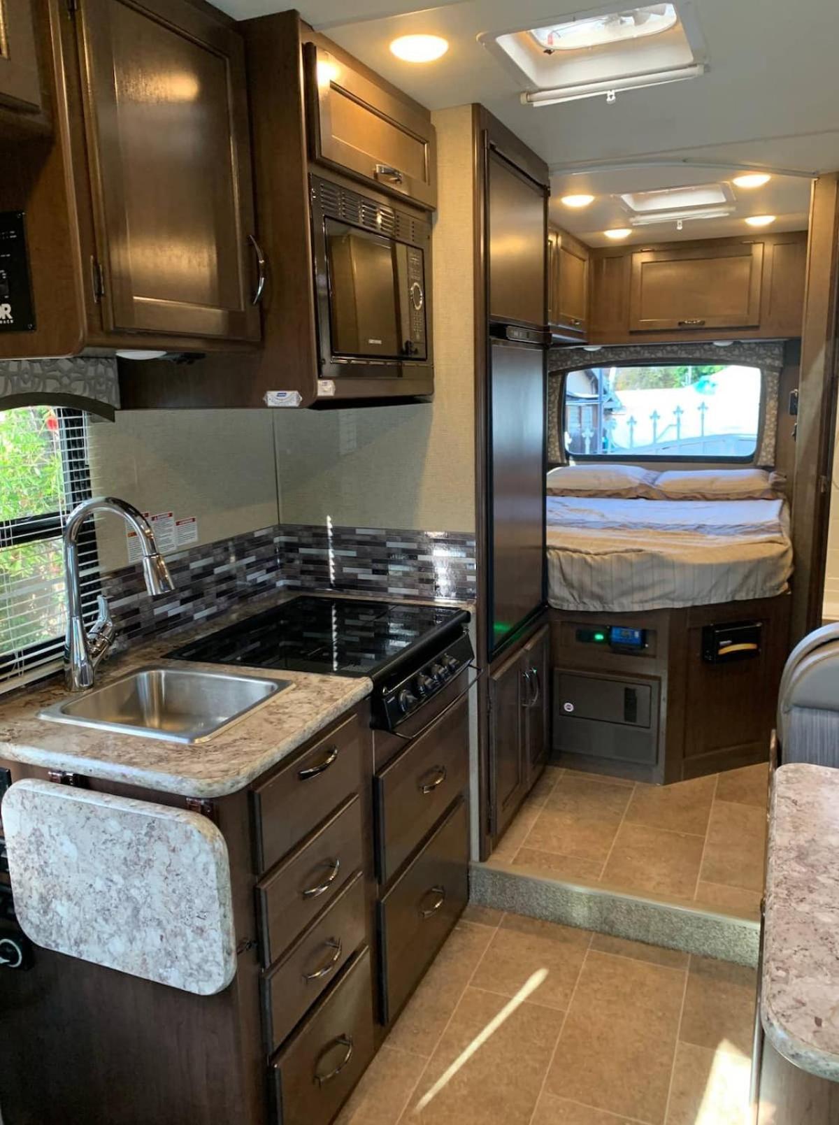 Aj-xl Rv * Los Angeles