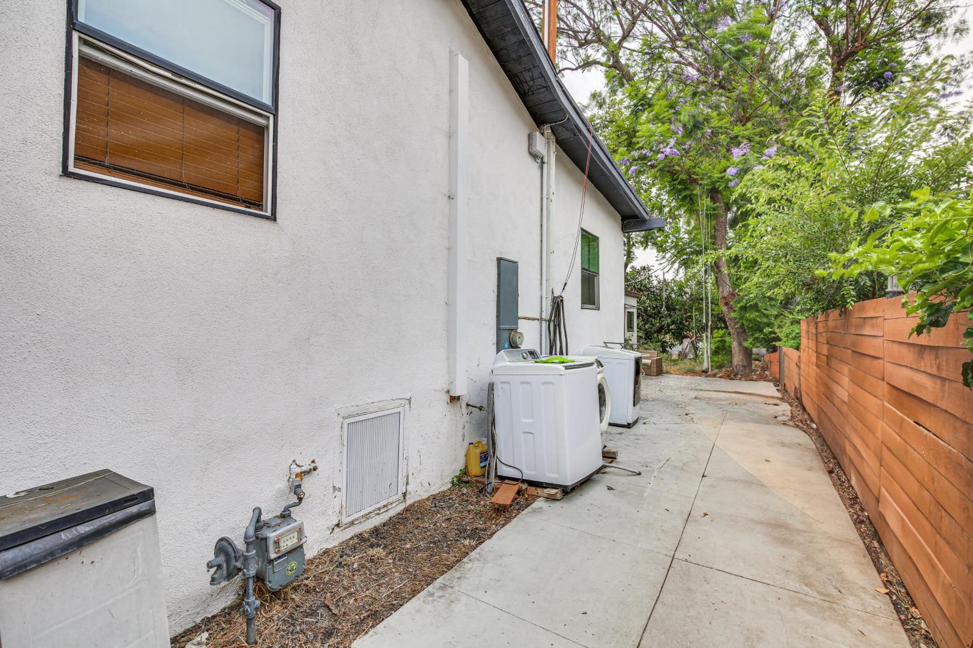 Pet-friendly San Pedro About 3 Mi To The Ocean! Apartment Los Angeles