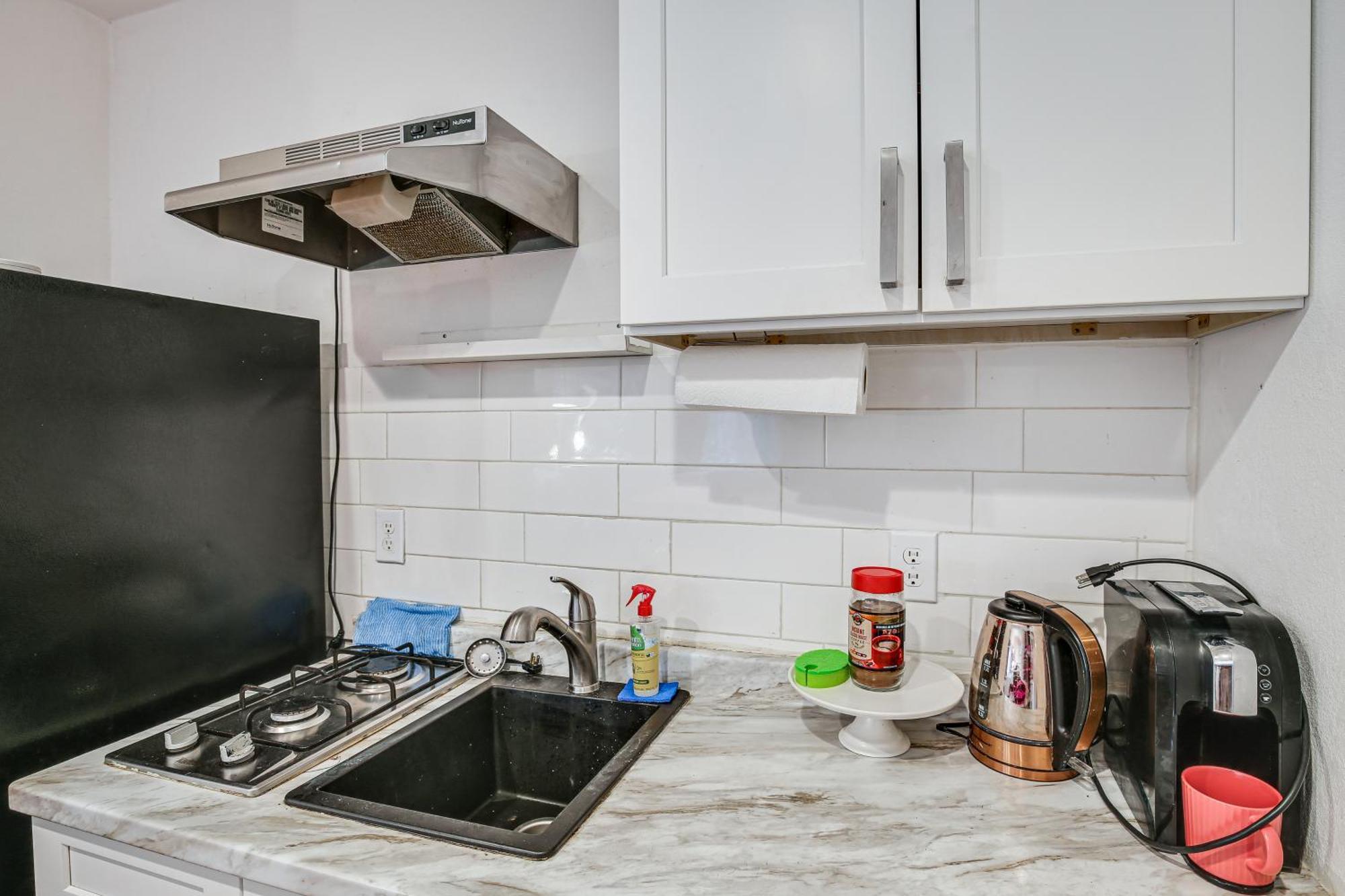 Pet-friendly San Pedro About 3 Mi To The Ocean! Apartment Los Angeles