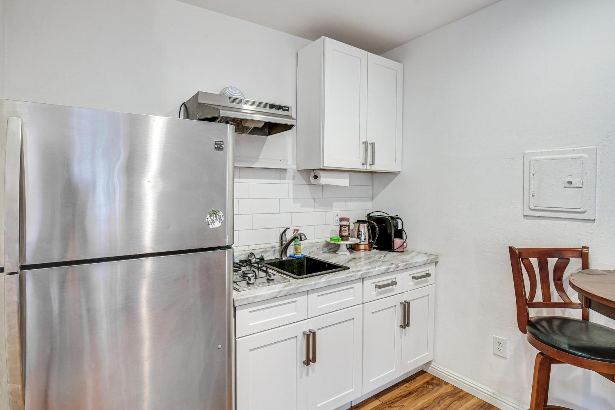 Pet-friendly San Pedro About 3 Mi To The Ocean! Los Angeles