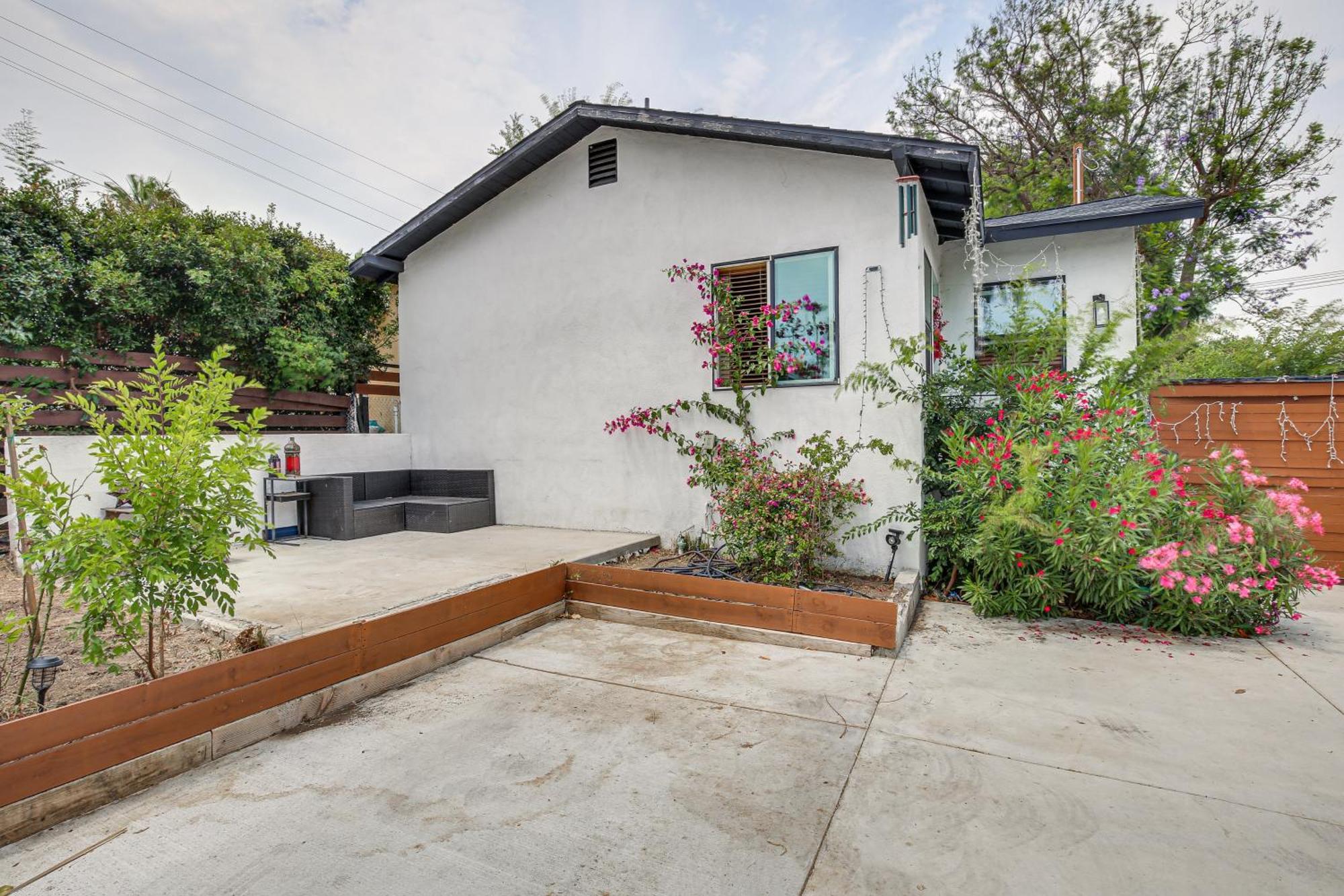 Pet-friendly San Pedro About 3 Mi To The Ocean! Apartment