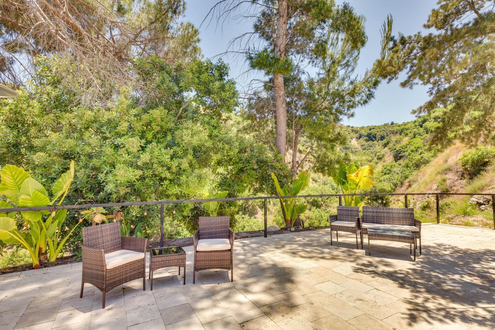 Apartment Sherman Oaks Hideaway Lush Grounds, Shared Pool! Los Angeles