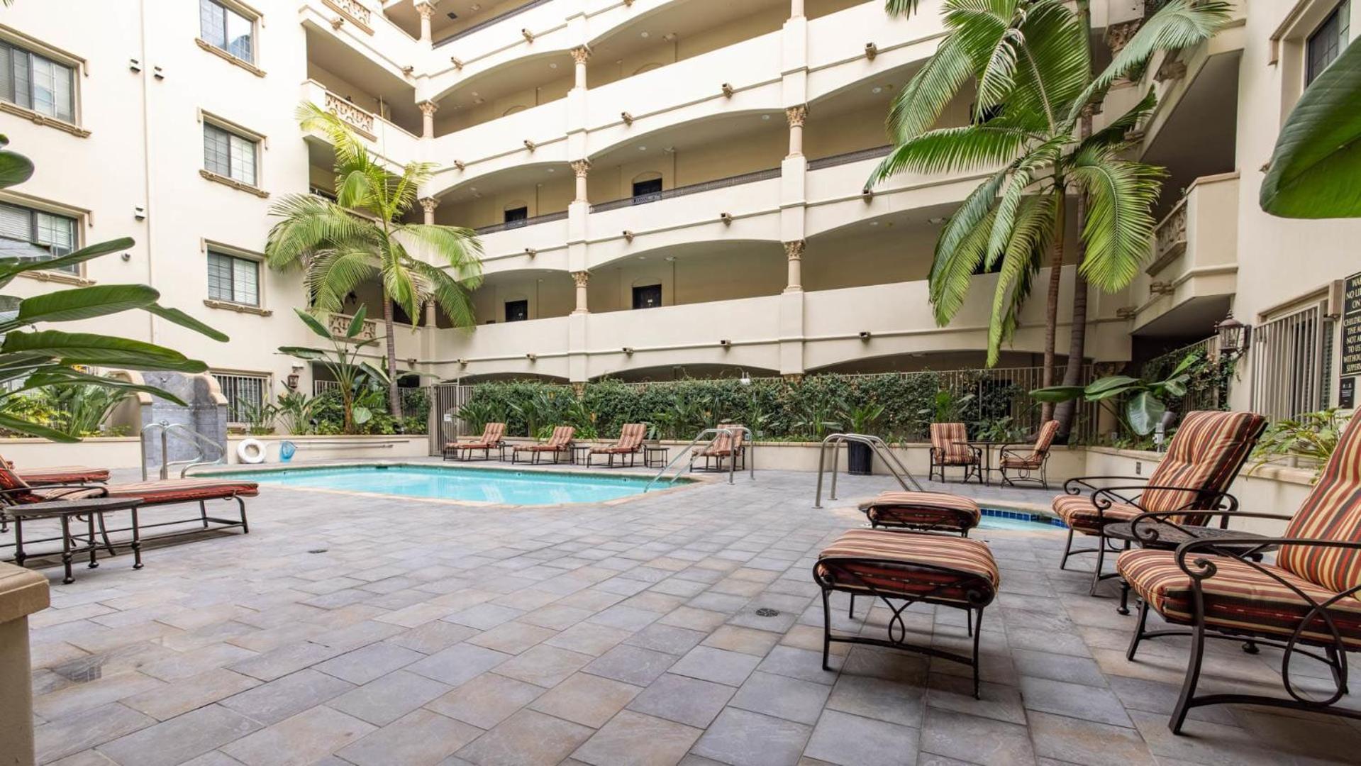 Apartamento Lala House -1br With Free Parking, Pool, Laundry