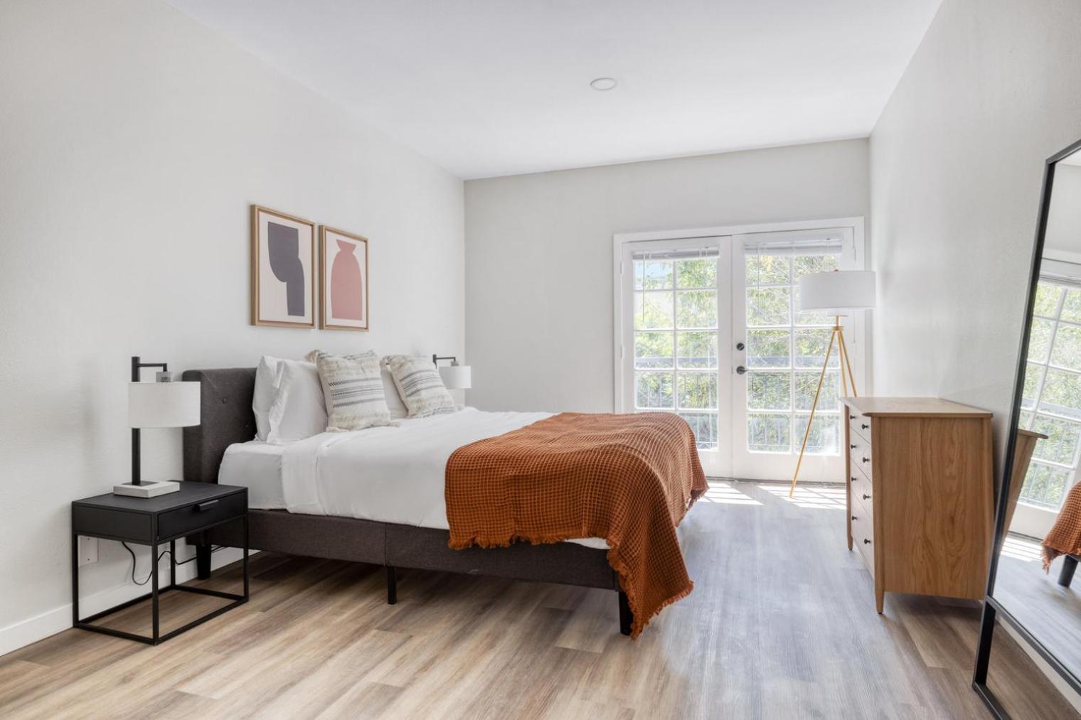 Apartment Westwood 2br Nr Westwood Village Lax-901 Los Angeles