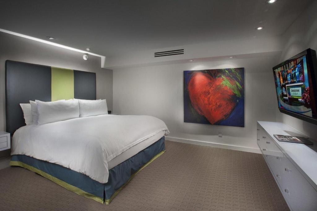 Sunset Marquis & Los Angeles